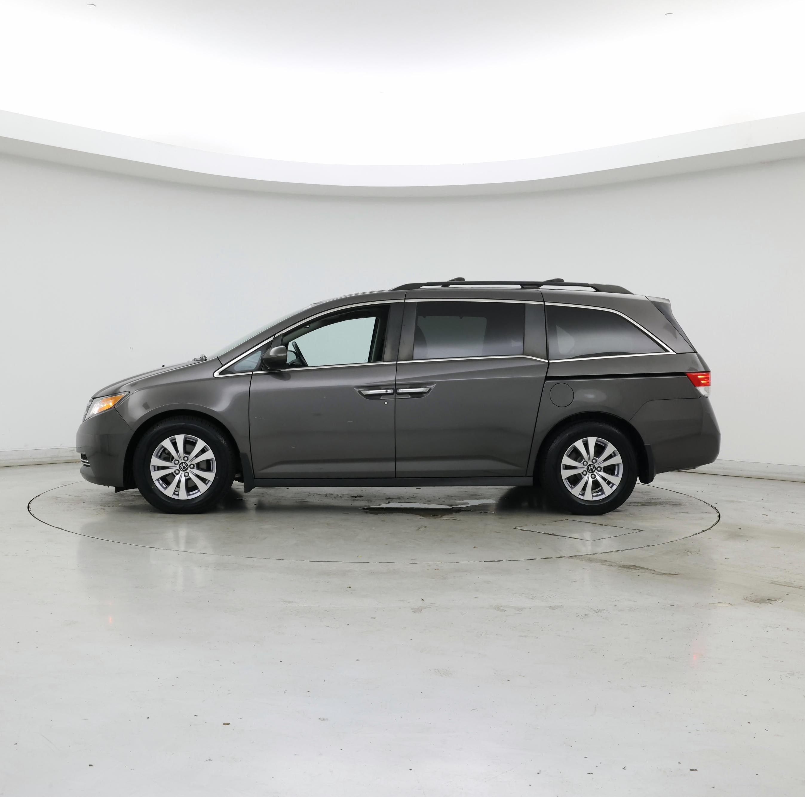 Thumbnail: 2016 Honda Odyssey - 3
