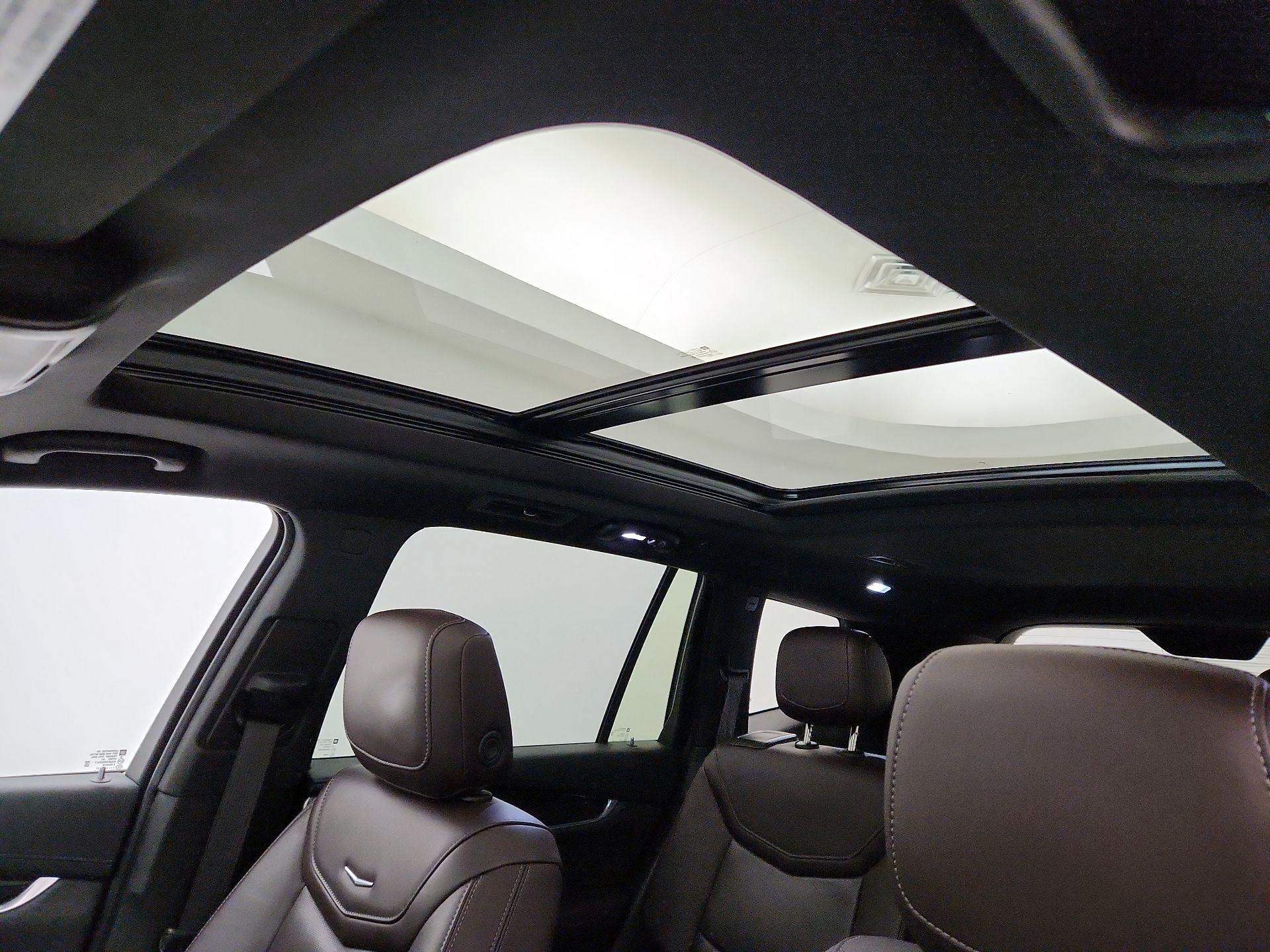 Thumbnail: 2021 Cadillac XT6 - 20