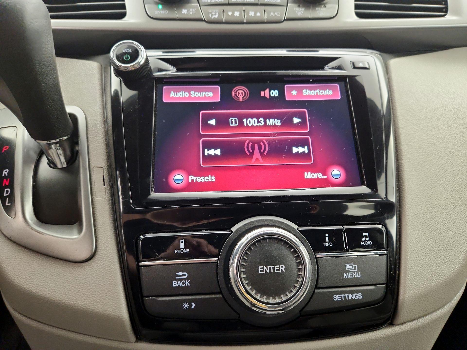 Thumbnail: 2016 Honda Odyssey - 15