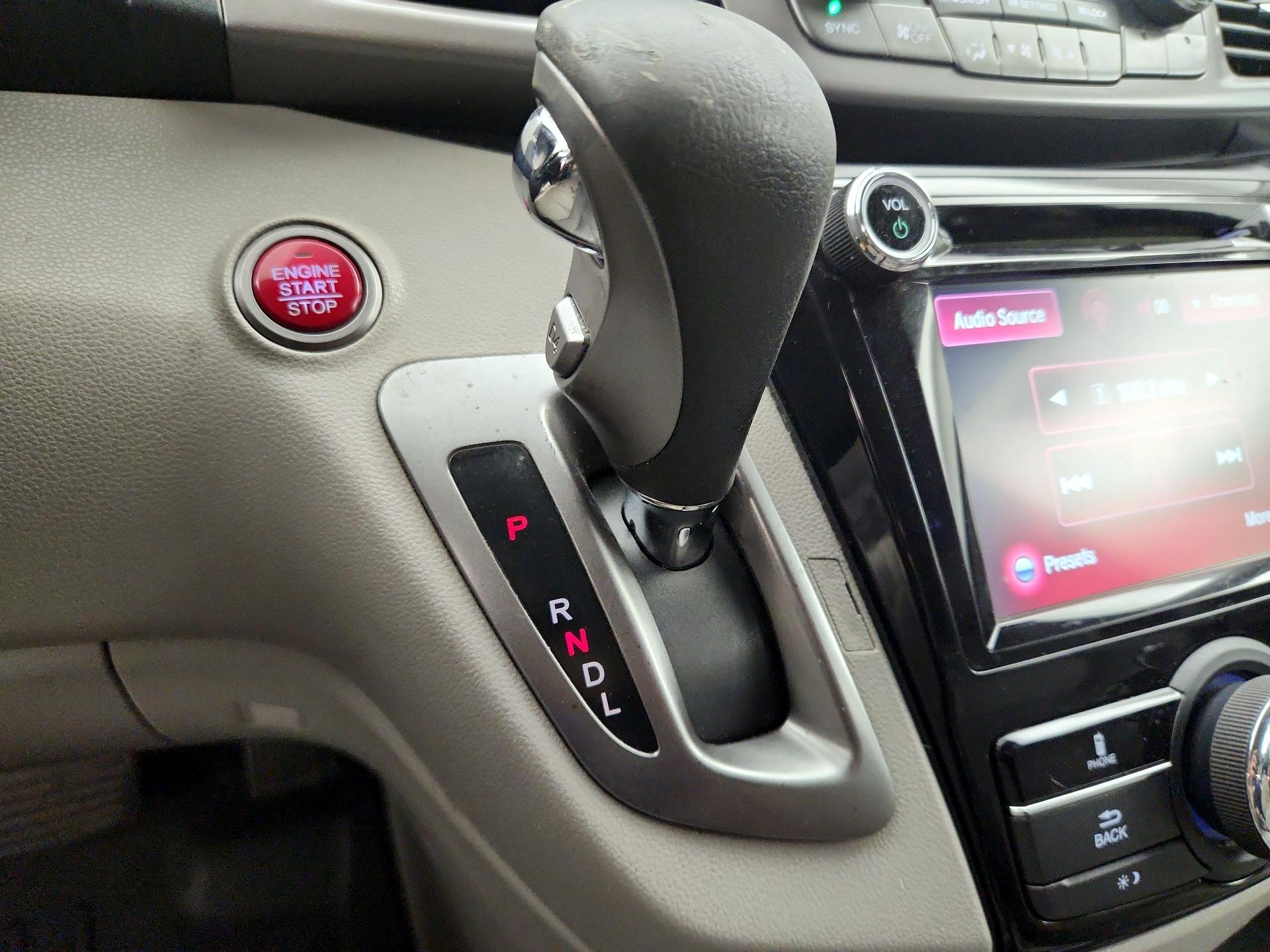 Thumbnail: 2016 Honda Odyssey - 17