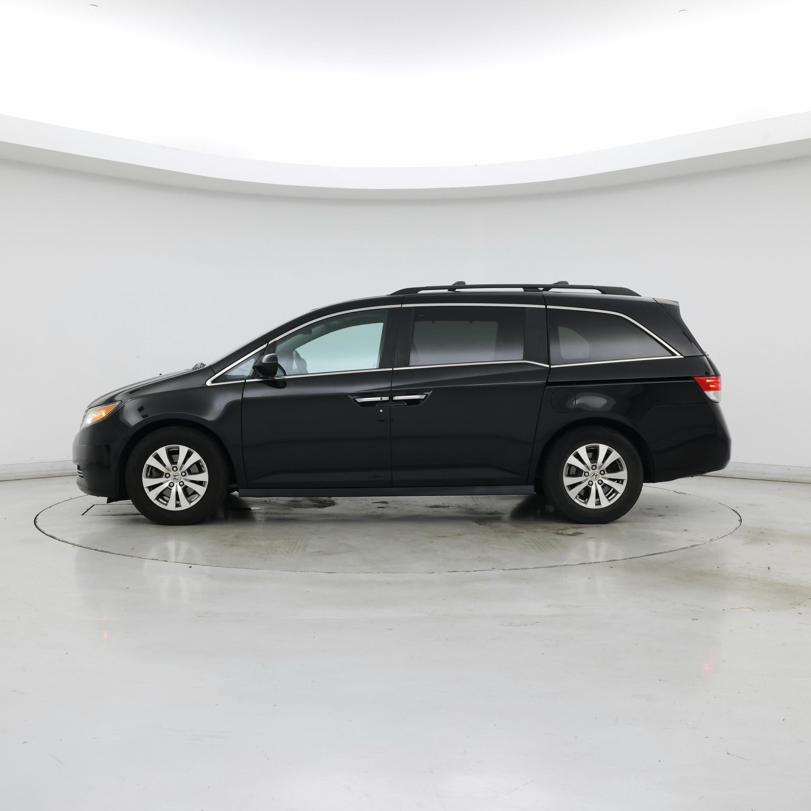Thumbnail: 2016 Honda Odyssey - 3