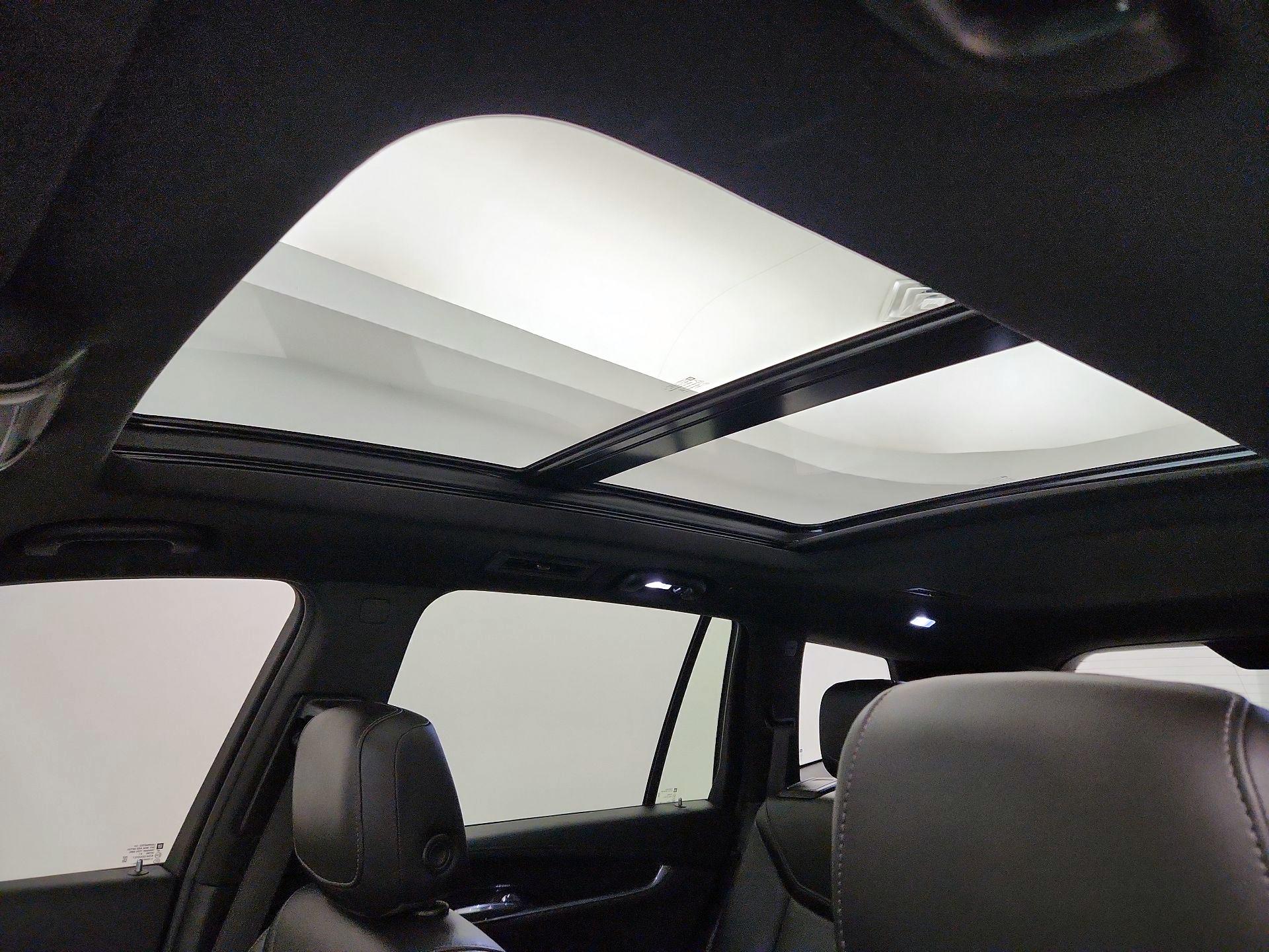 Thumbnail: 2021 Cadillac XT6 - 20