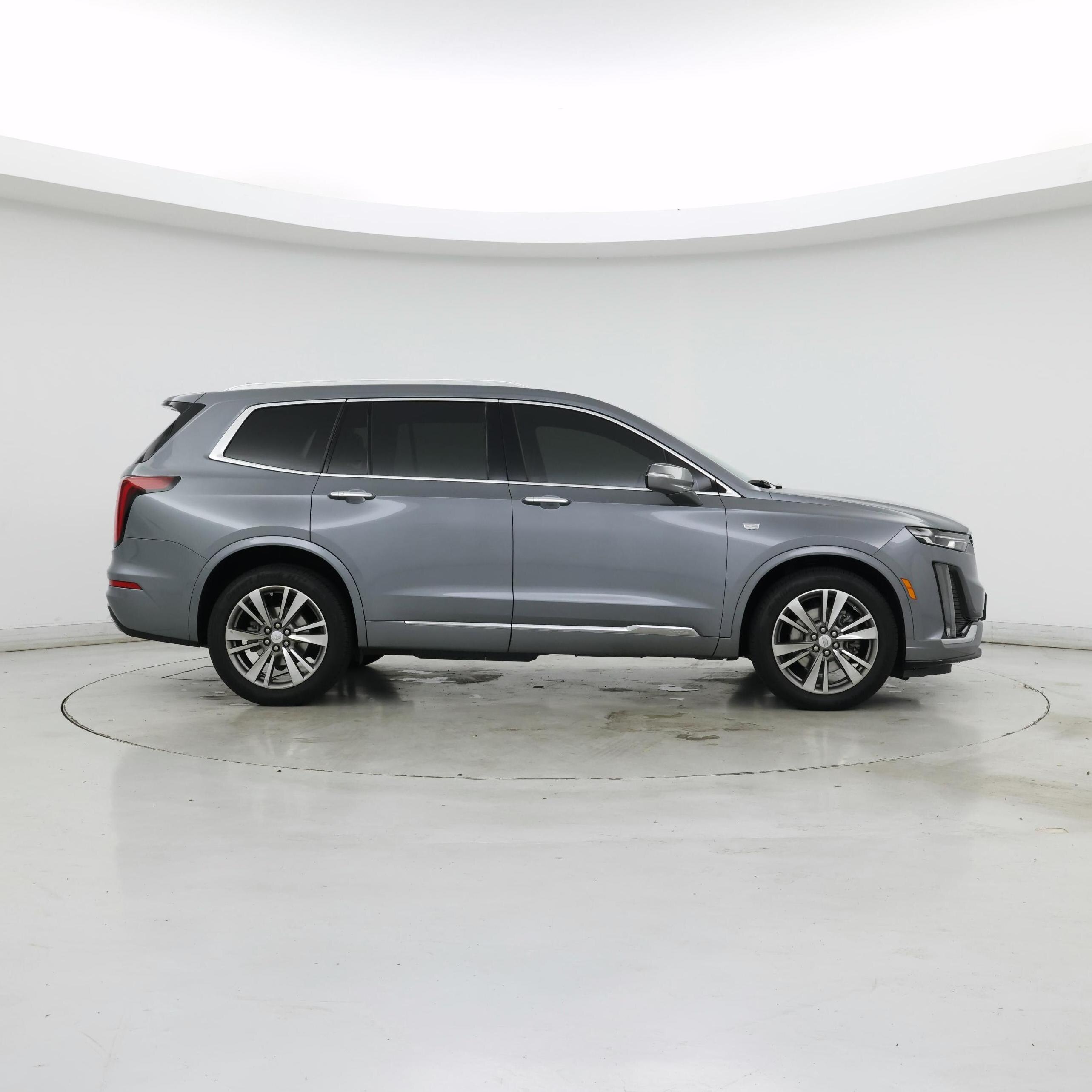 Thumbnail: 2021 Cadillac XT6 - 7