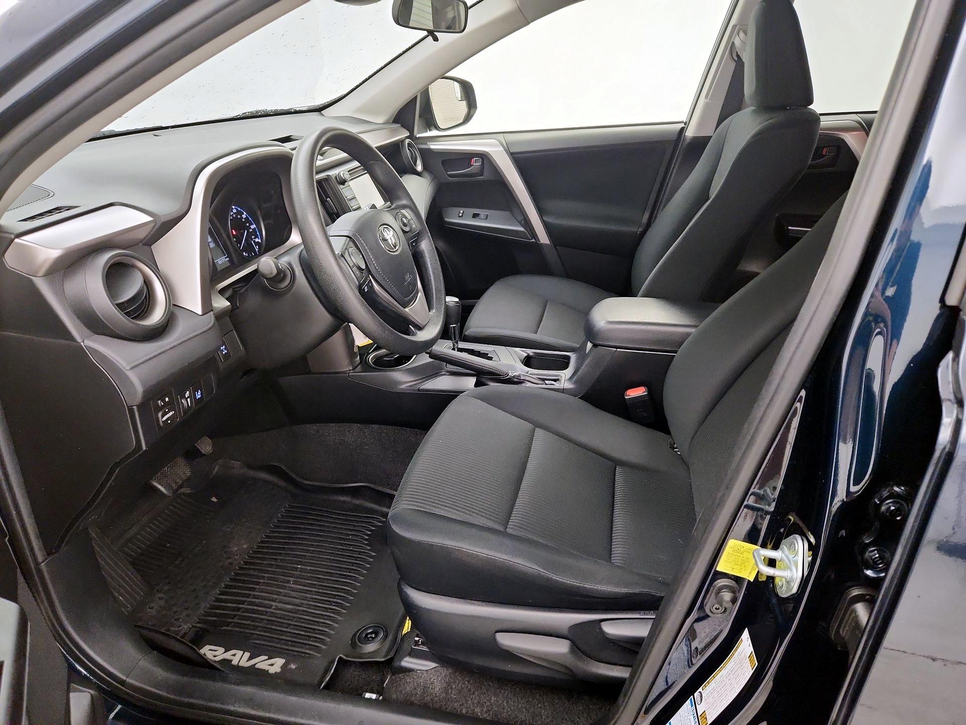 Thumbnail: 2017 Toyota RAV4 - 11