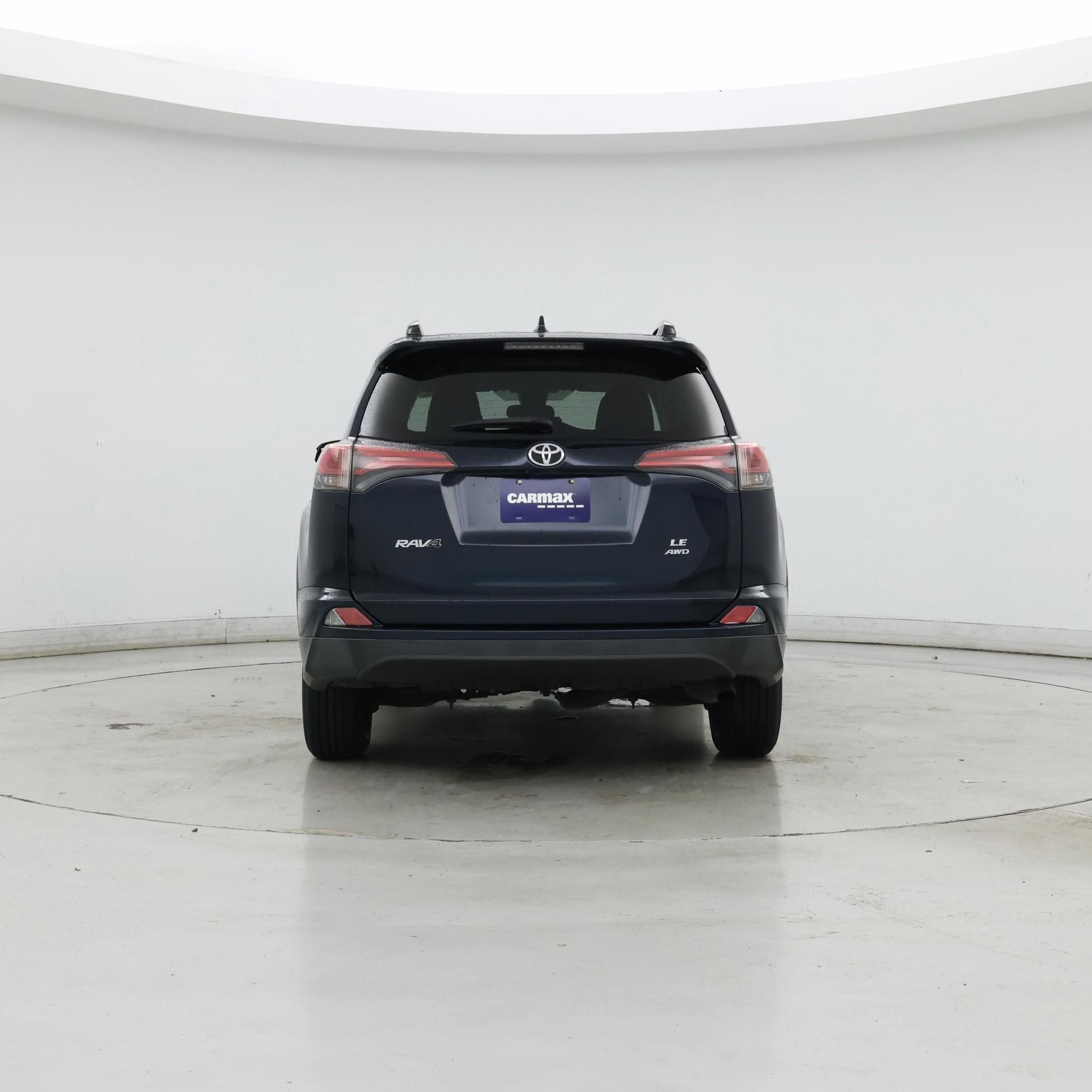 Thumbnail: 2017 Toyota RAV4 - 6