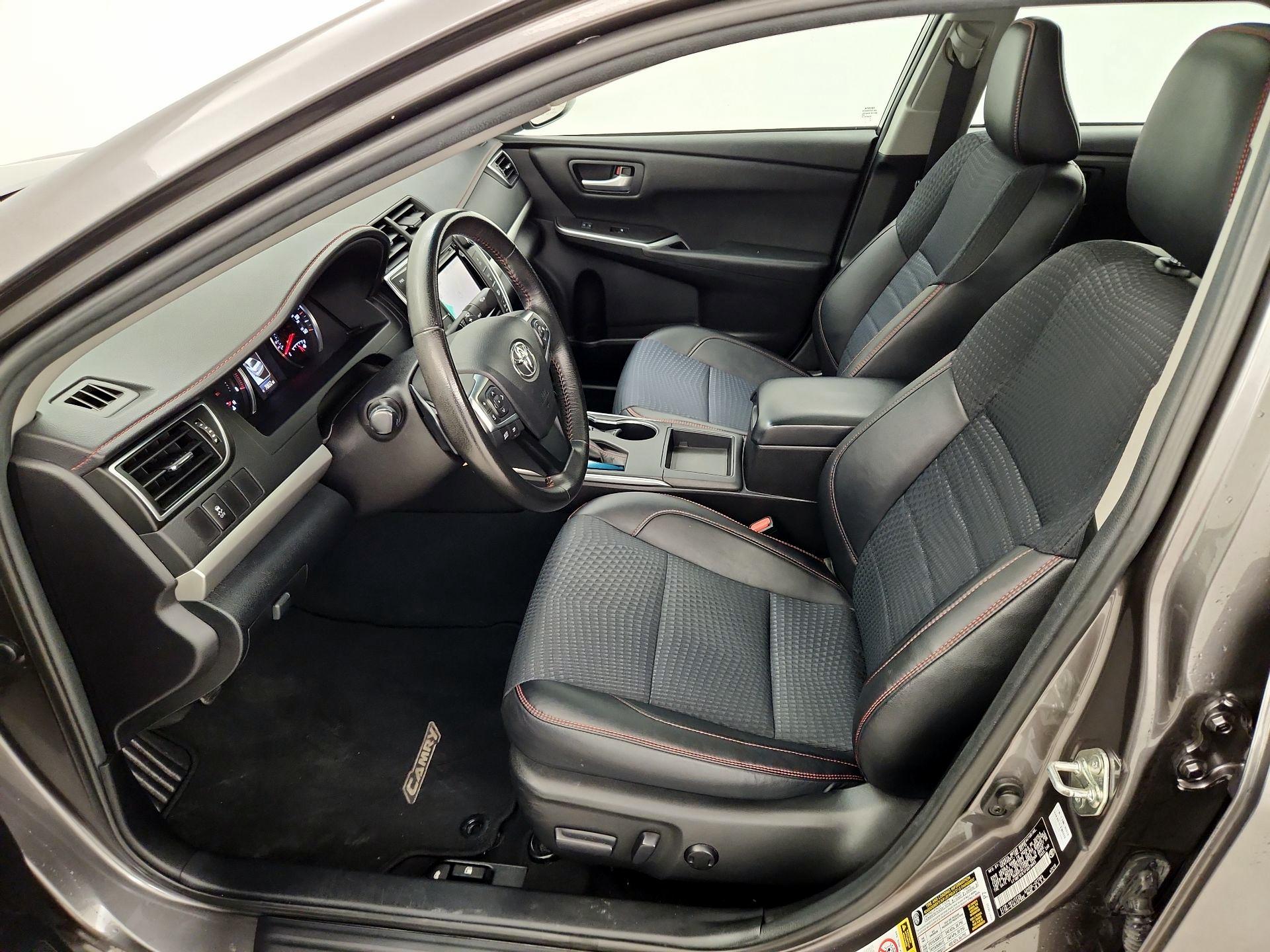 Thumbnail: 2015 Toyota Camry - 11
