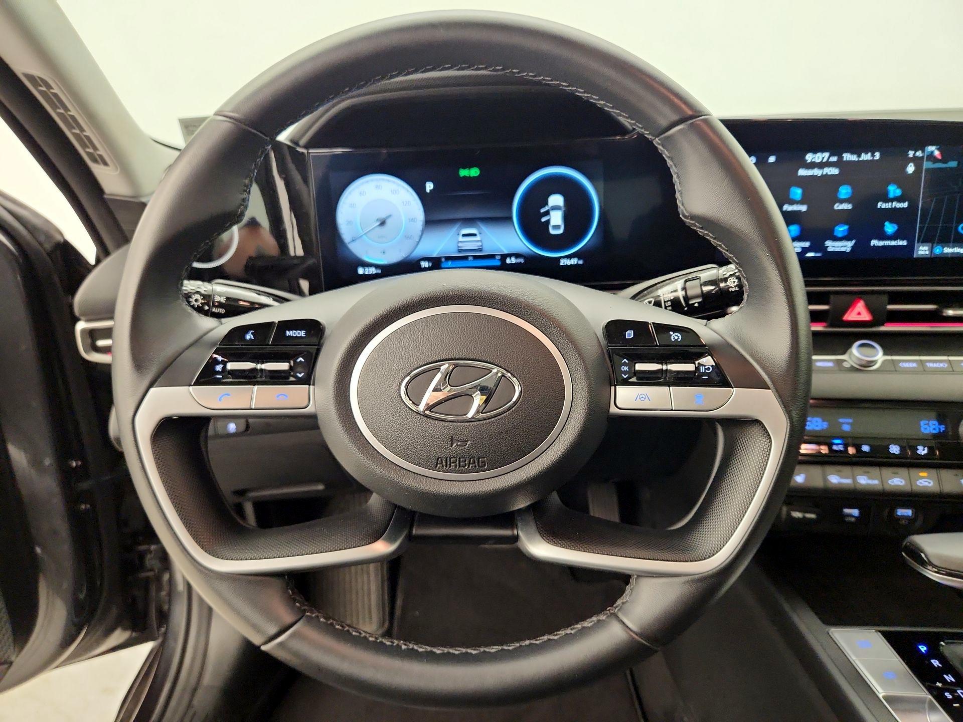 Thumbnail: 2023 Hyundai Elantra - 10