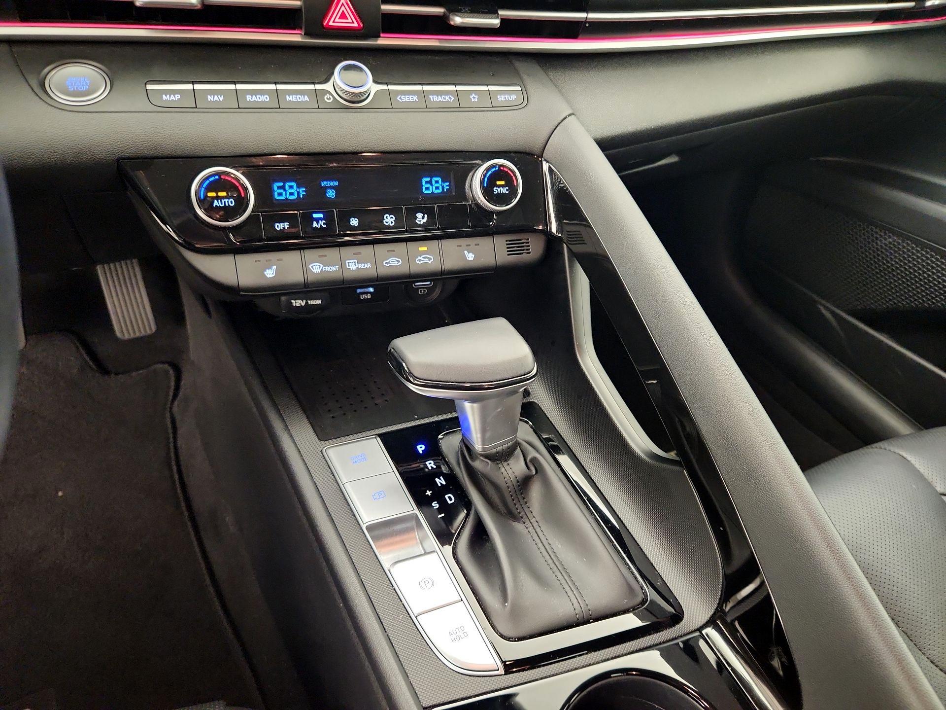 Thumbnail: 2023 Hyundai Elantra - 17