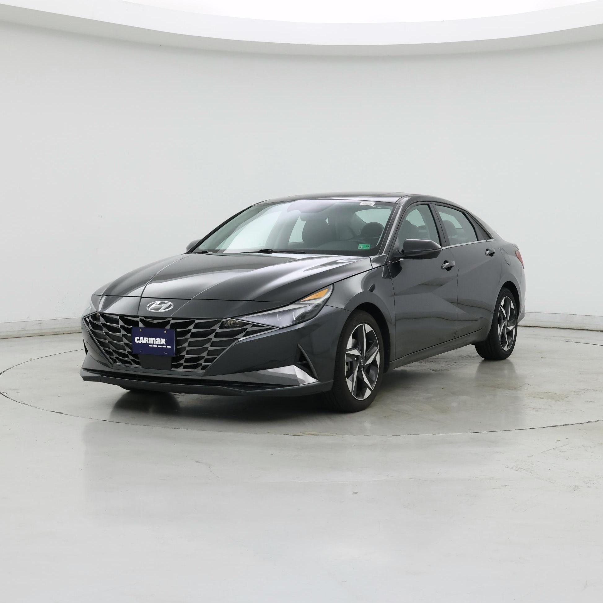 Thumbnail: 2023 Hyundai Elantra - 4