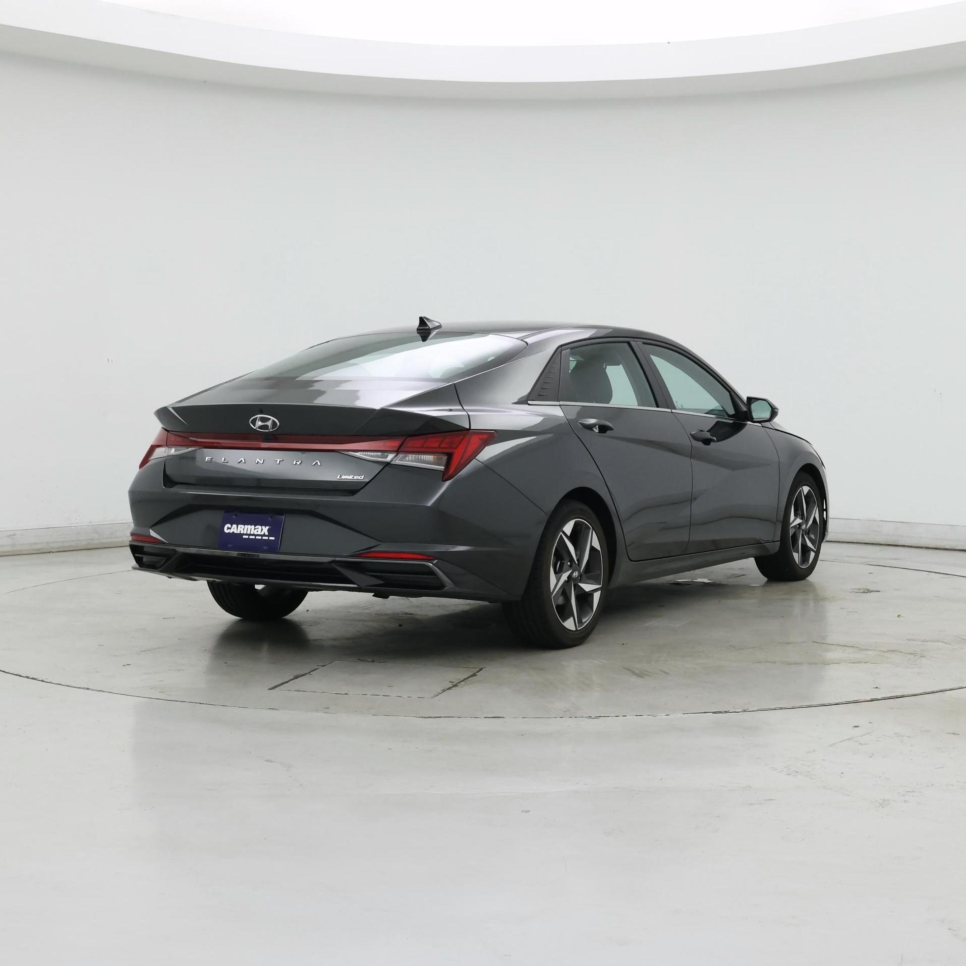 Thumbnail: 2023 Hyundai Elantra - 8