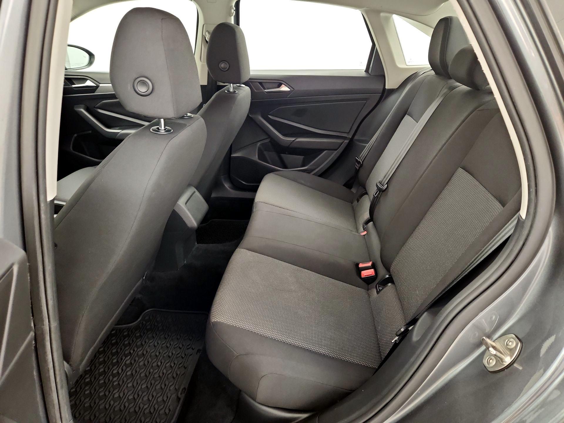 Thumbnail: 2019 Volkswagen Jetta - 19