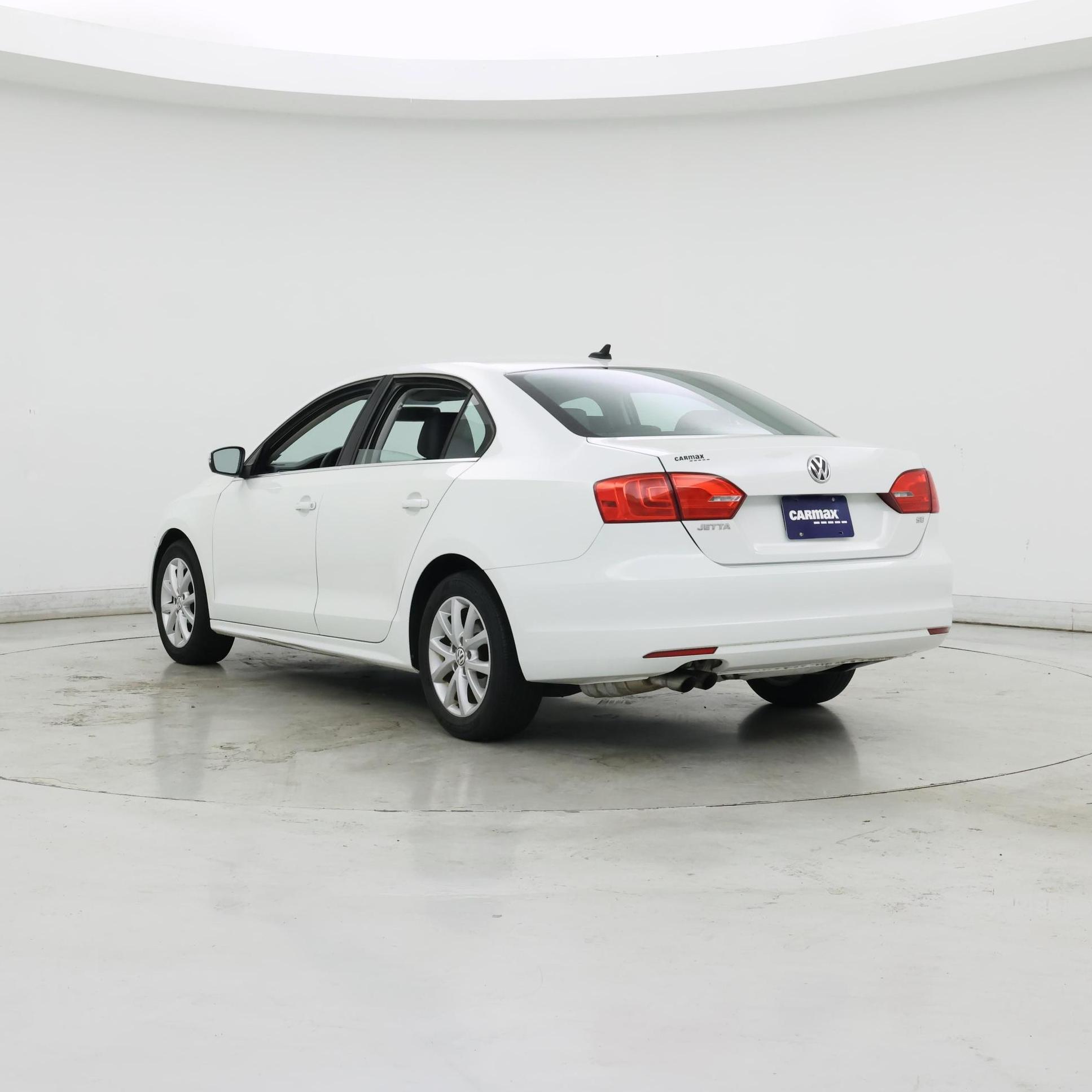 Thumbnail: 2014 Volkswagen Jetta - 2