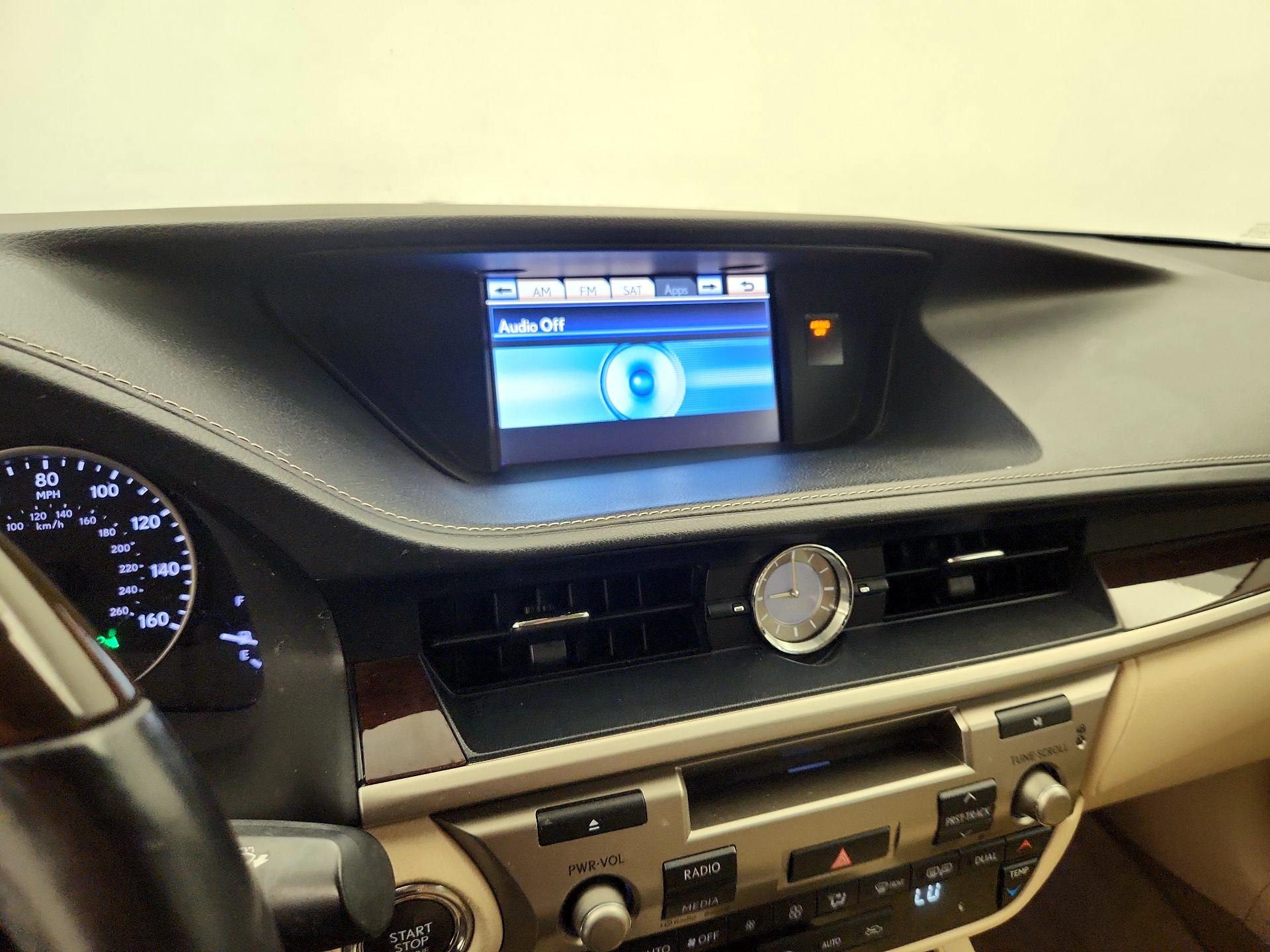 Thumbnail: 2013 Lexus ES - 15