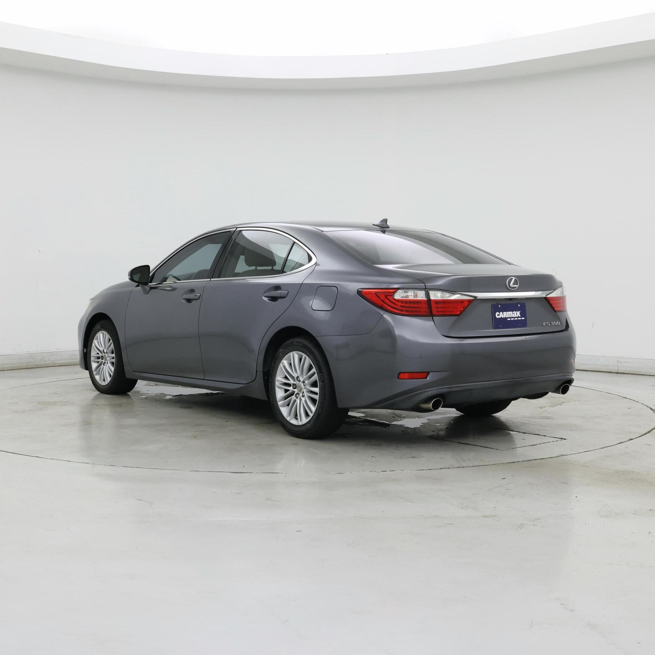 Thumbnail: 2013 Lexus ES - 2