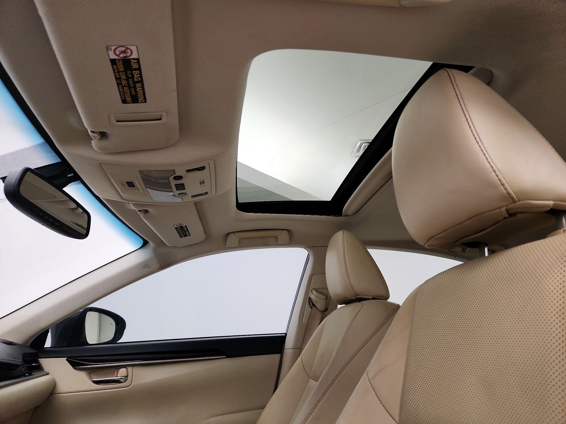 Thumbnail: 2013 Lexus ES - 19