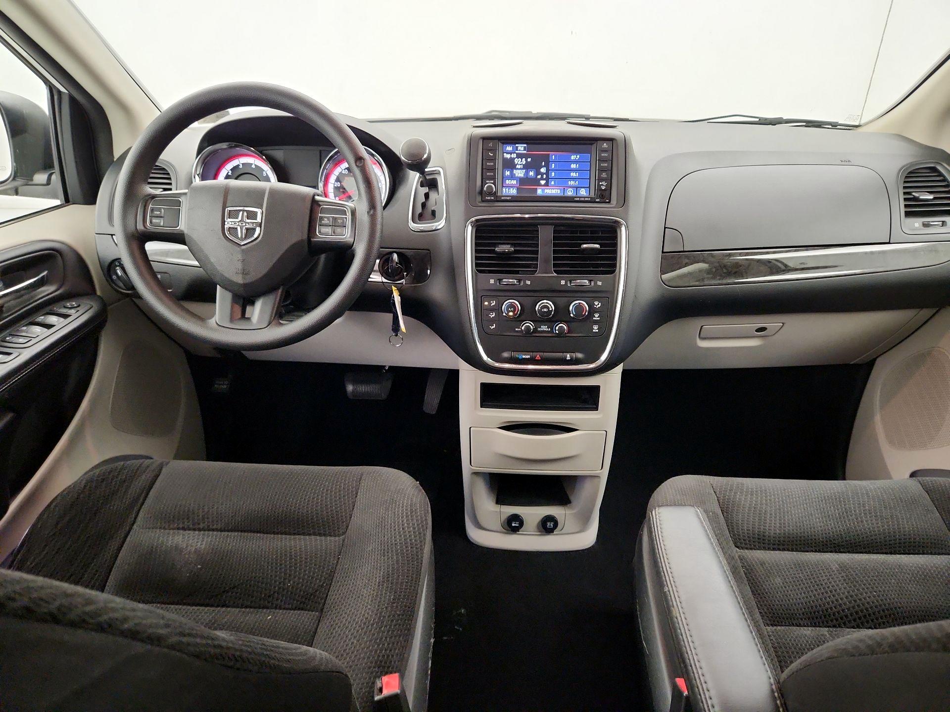Thumbnail: 2019 Dodge Grand Caravan - 9