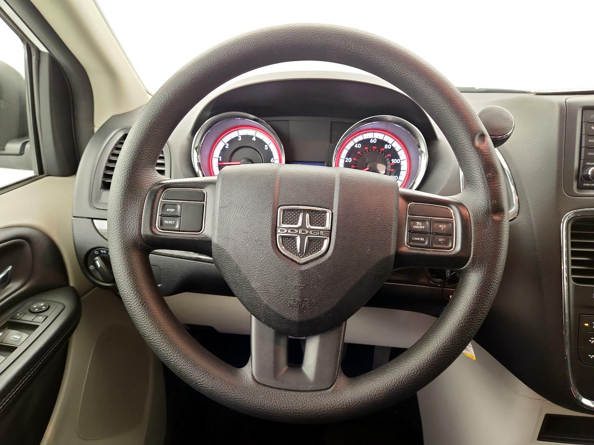 Thumbnail: 2019 Dodge Grand Caravan - 10