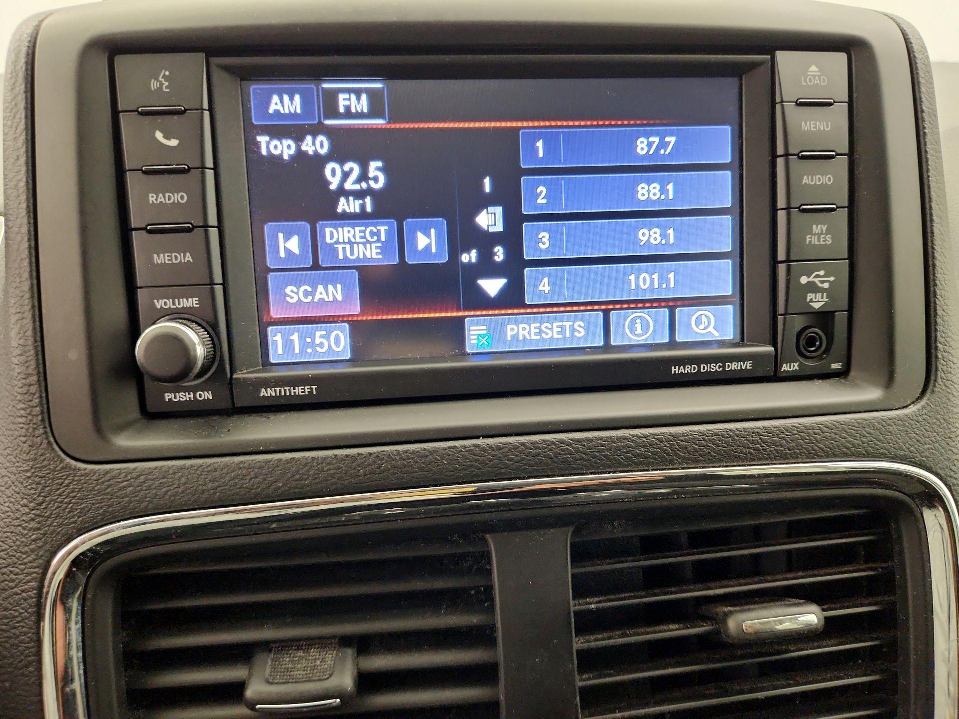 Thumbnail: 2019 Dodge Grand Caravan - 15