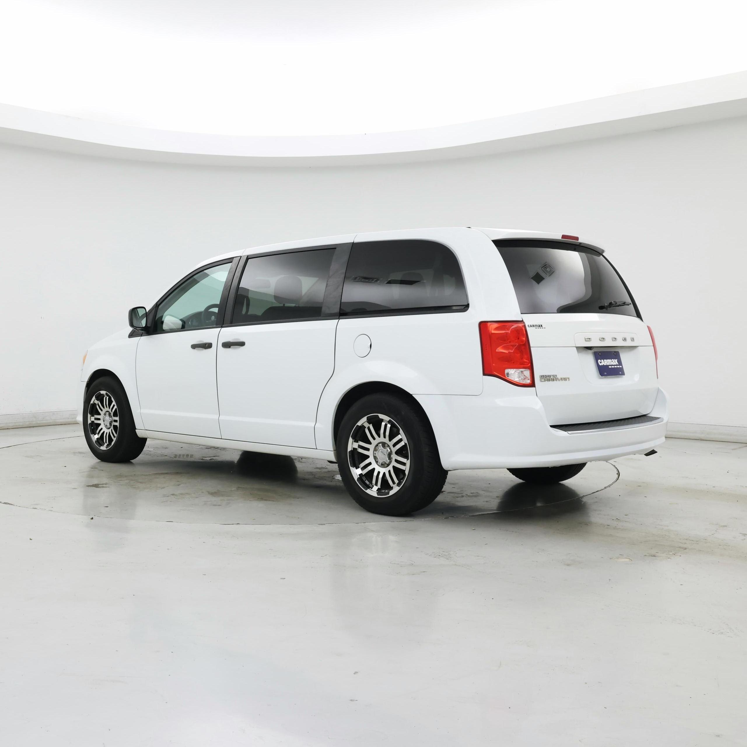 Thumbnail: 2019 Dodge Grand Caravan - 2