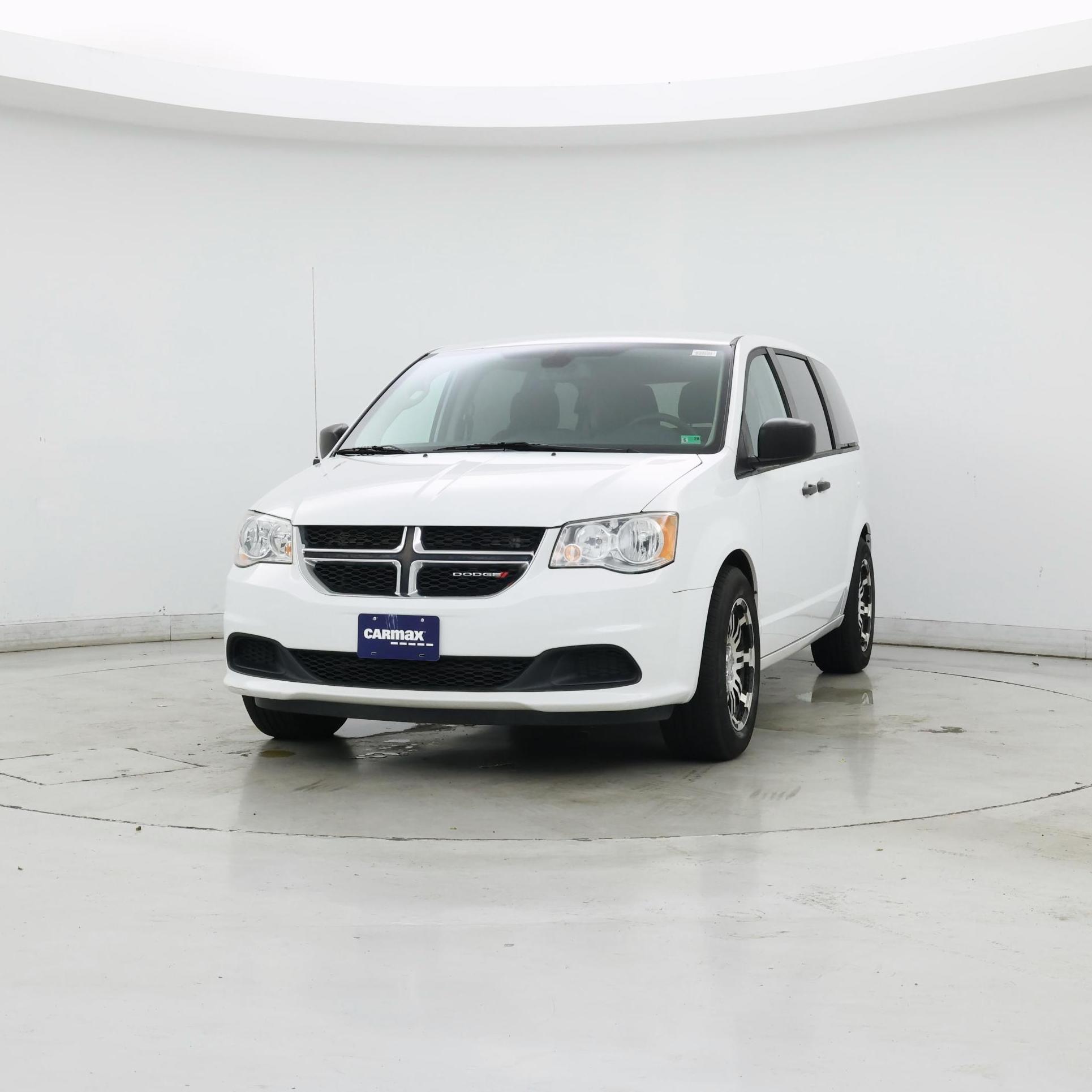 Thumbnail: 2019 Dodge Grand Caravan - 4