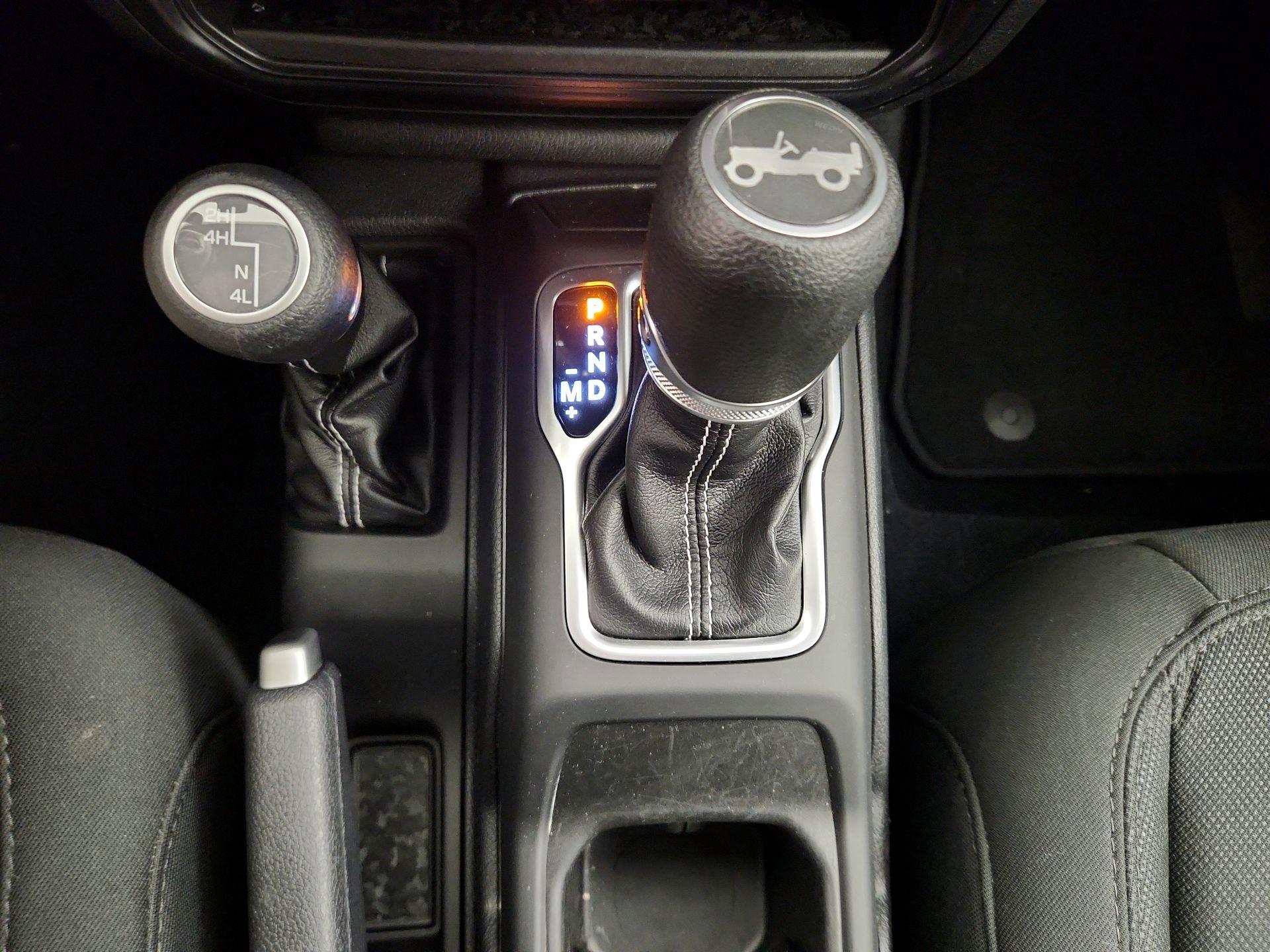 Thumbnail: 2019 Jeep Wrangler - 17
