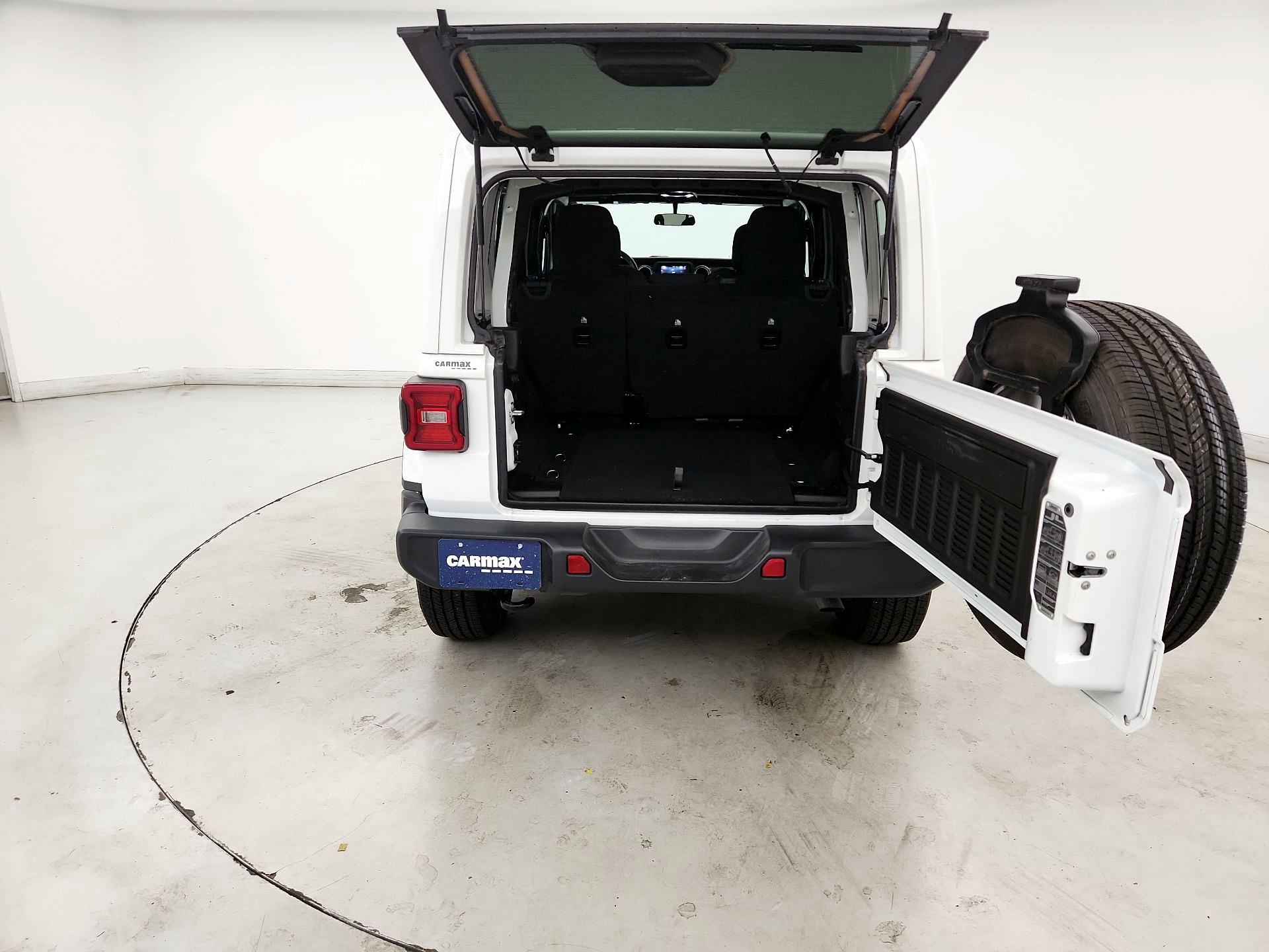 Thumbnail: 2019 Jeep Wrangler - 20