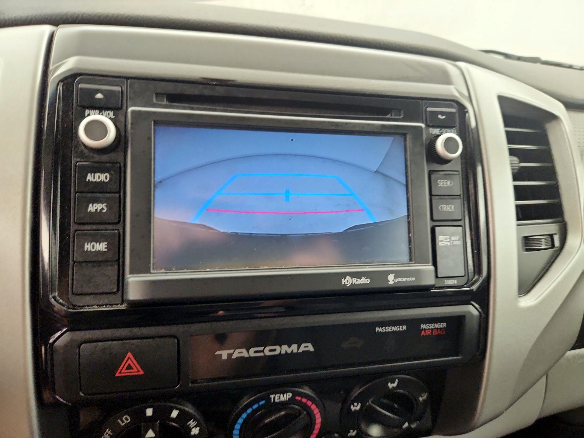 Thumbnail: 2015 Toyota Tacoma - 14