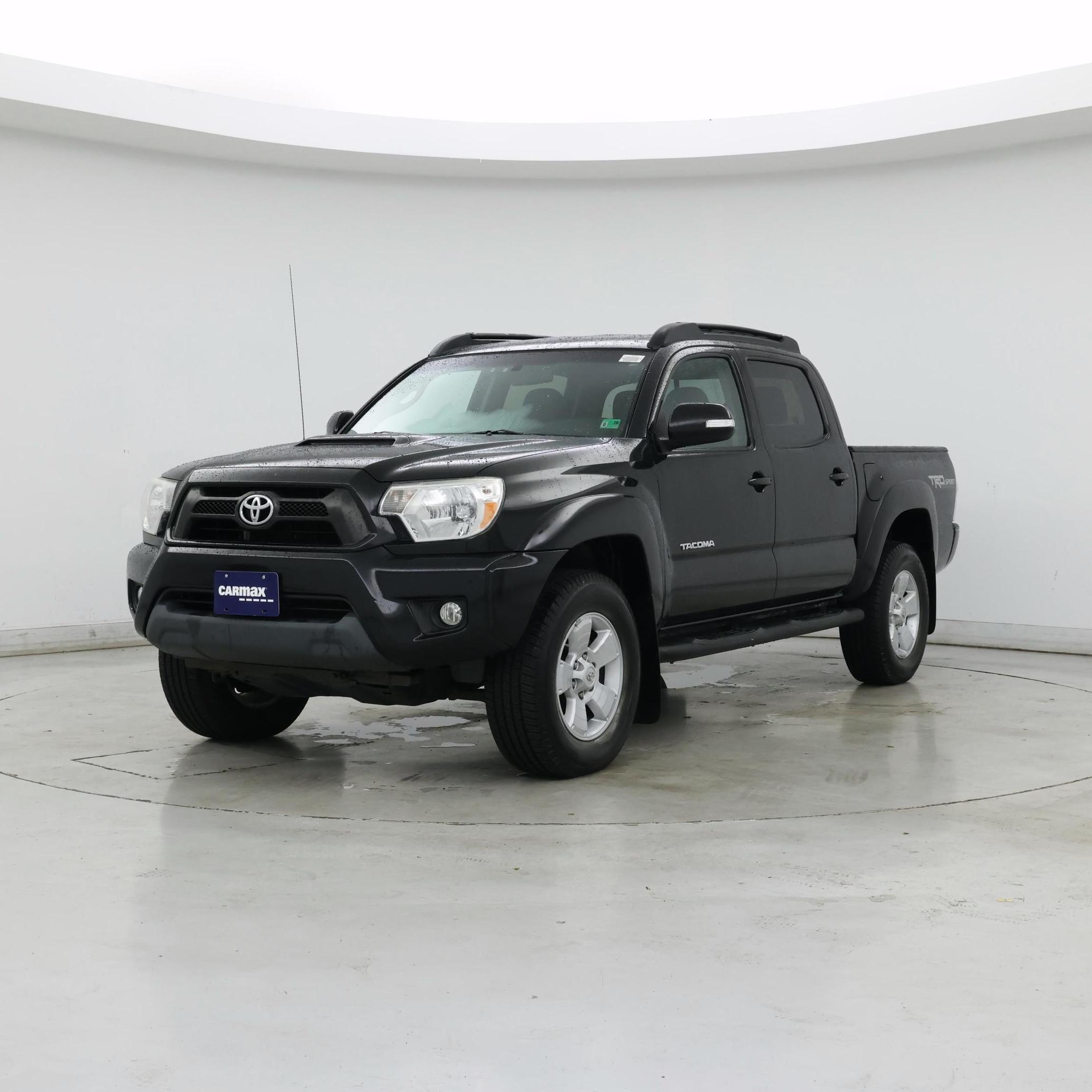 Thumbnail: 2015 Toyota Tacoma - 4