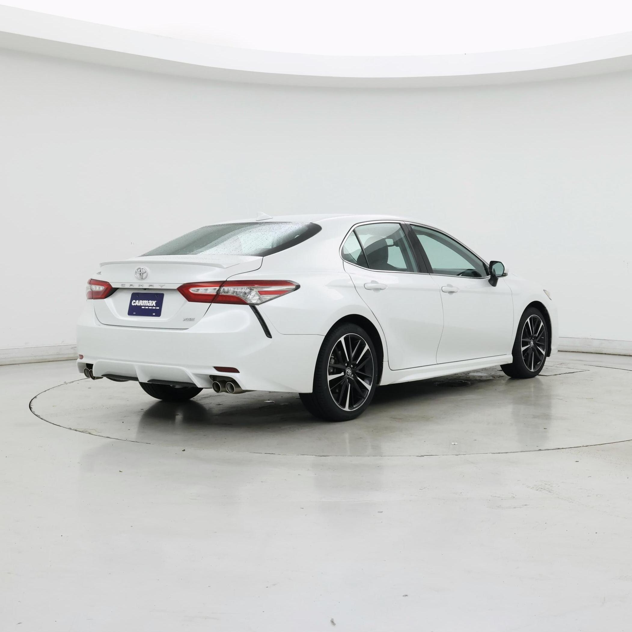 Thumbnail: 2019 Toyota Camry - 8