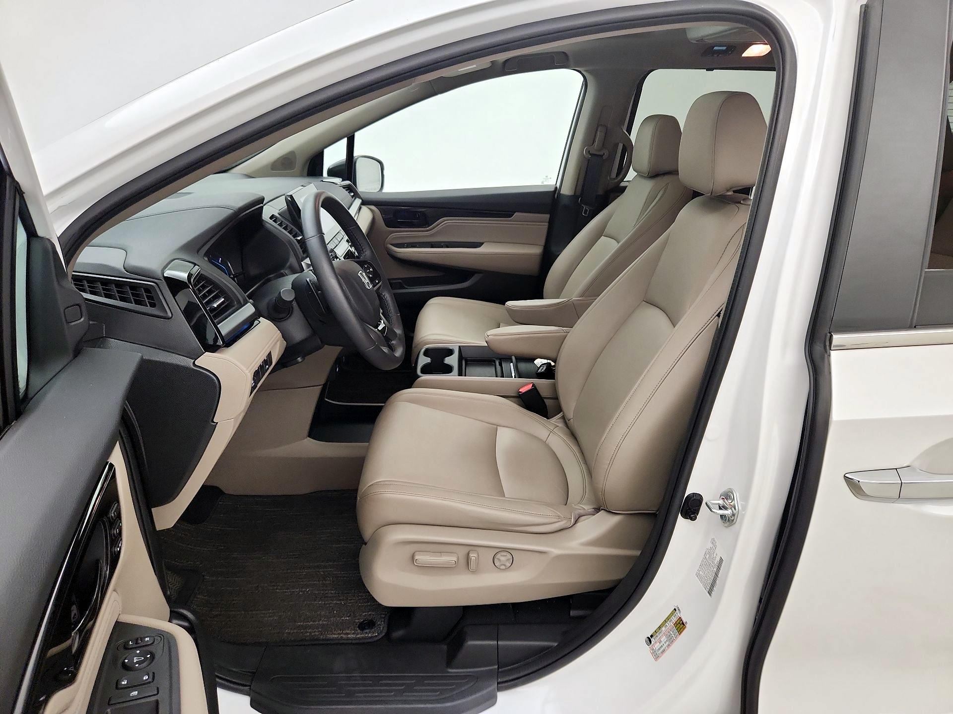 Thumbnail: 2023 Honda Odyssey - 11
