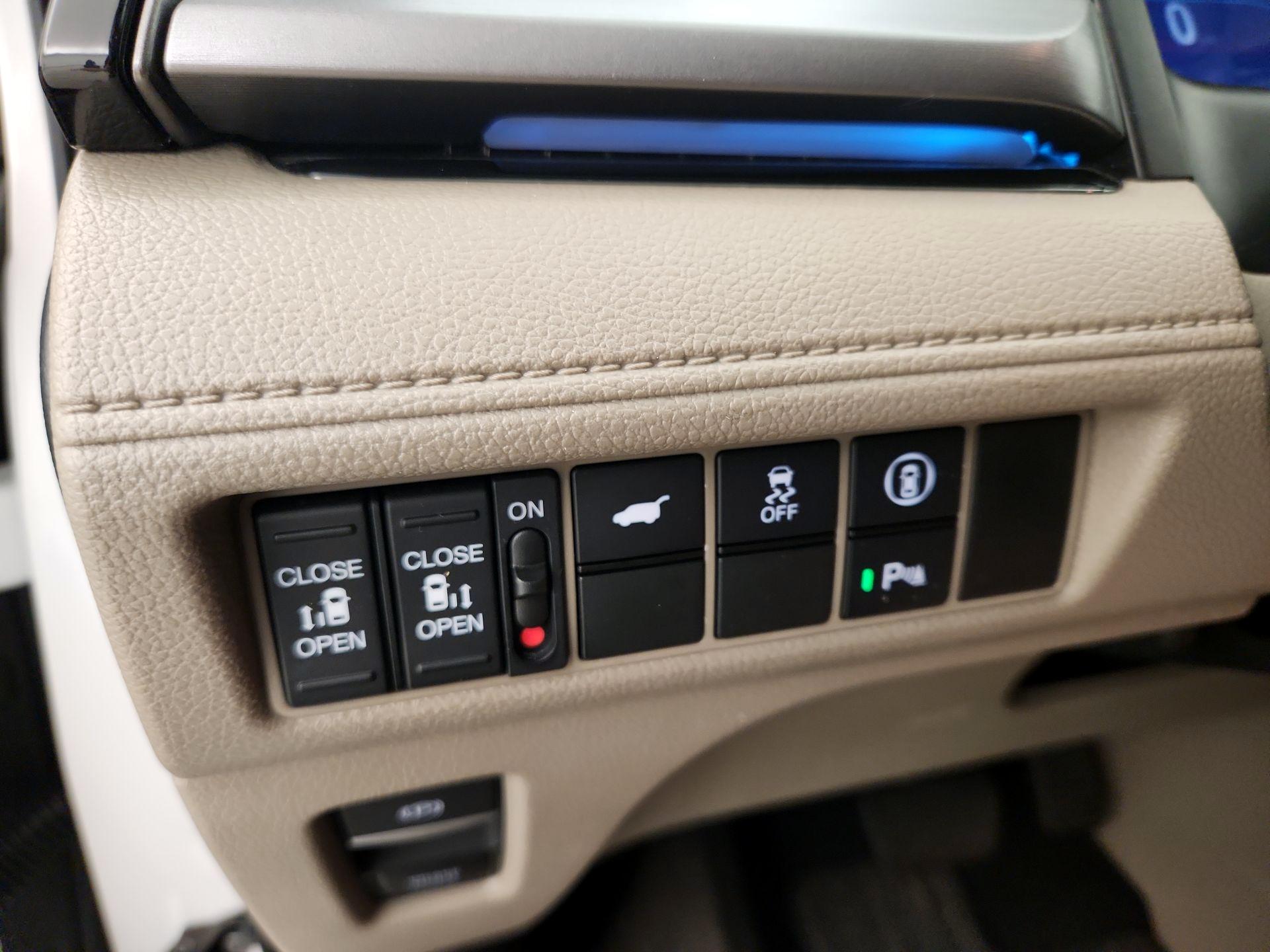 Thumbnail: 2023 Honda Odyssey - 13