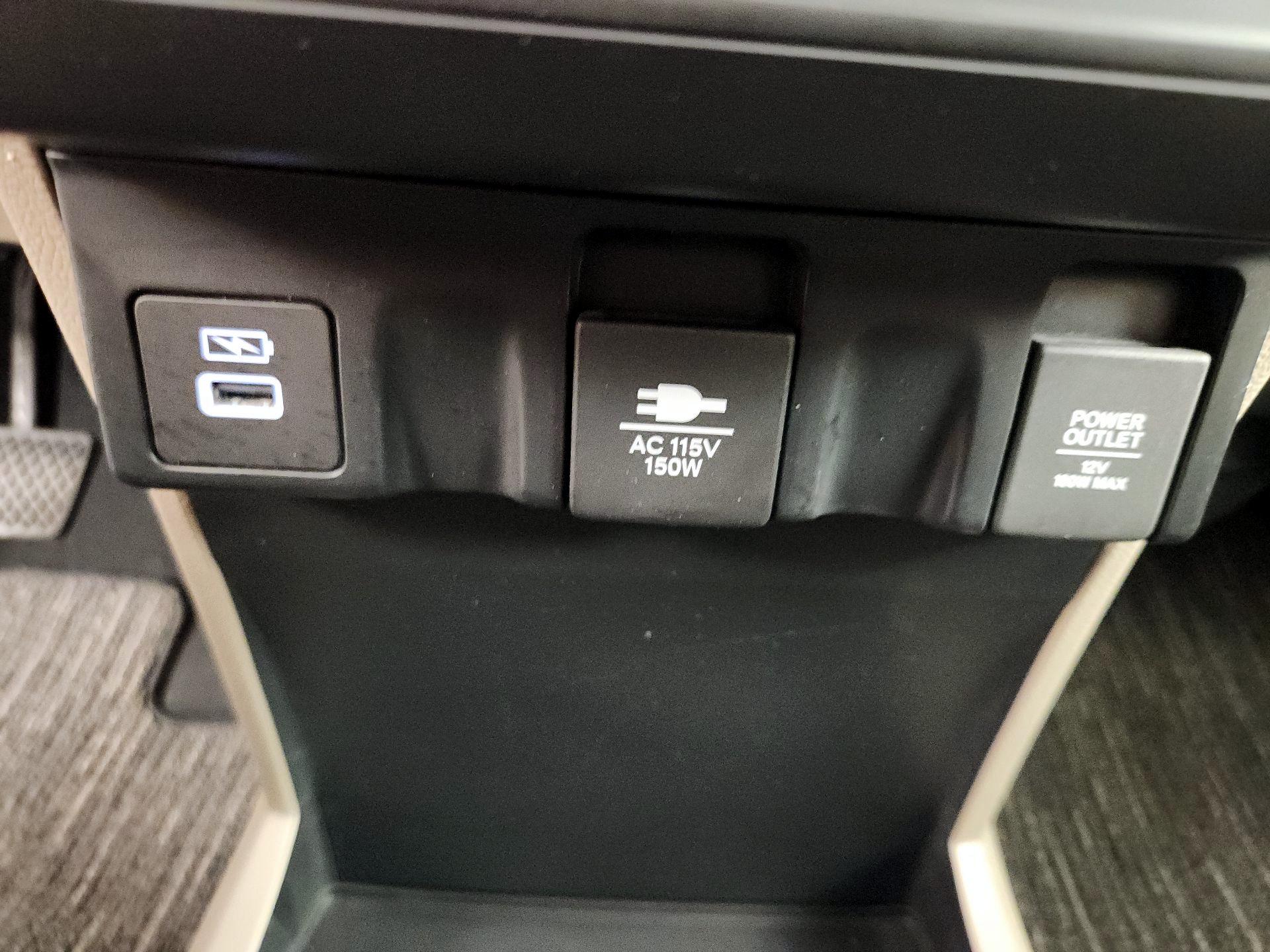 Thumbnail: 2023 Honda Odyssey - 19