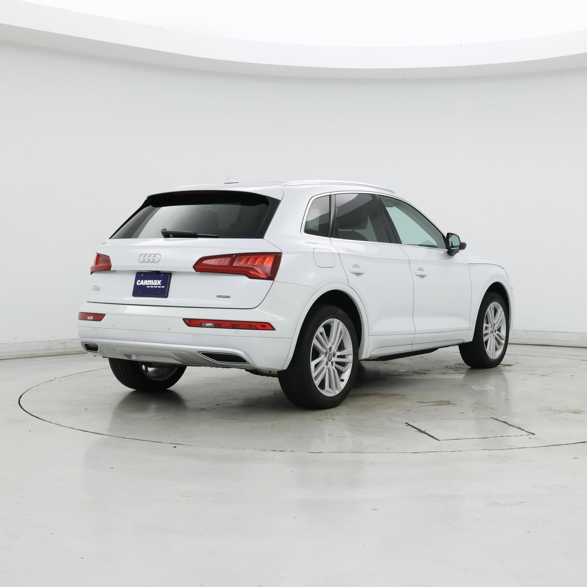 Thumbnail: 2020 Audi Q5 - 8
