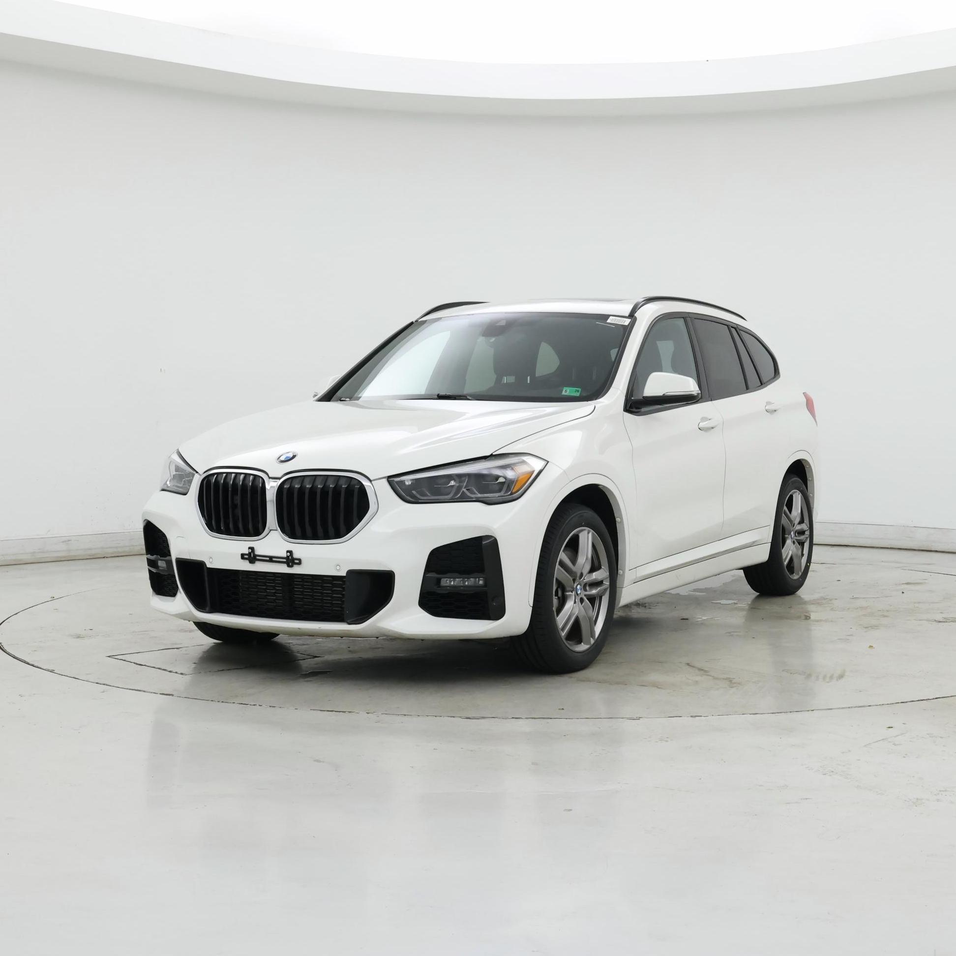 Thumbnail: 2021 BMW X1 - 4