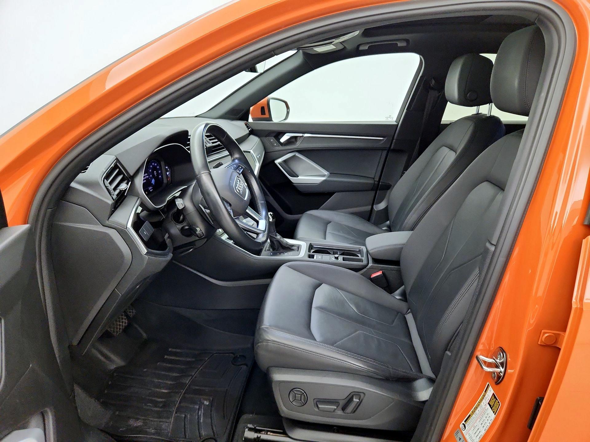 Thumbnail: 2021 Audi Q3 - 11