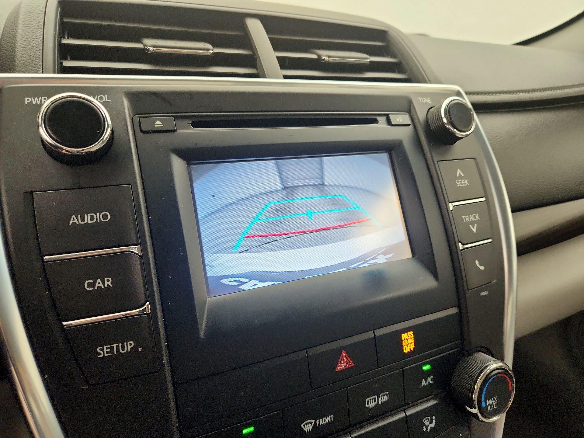 Thumbnail: 2015 Toyota Camry - 13