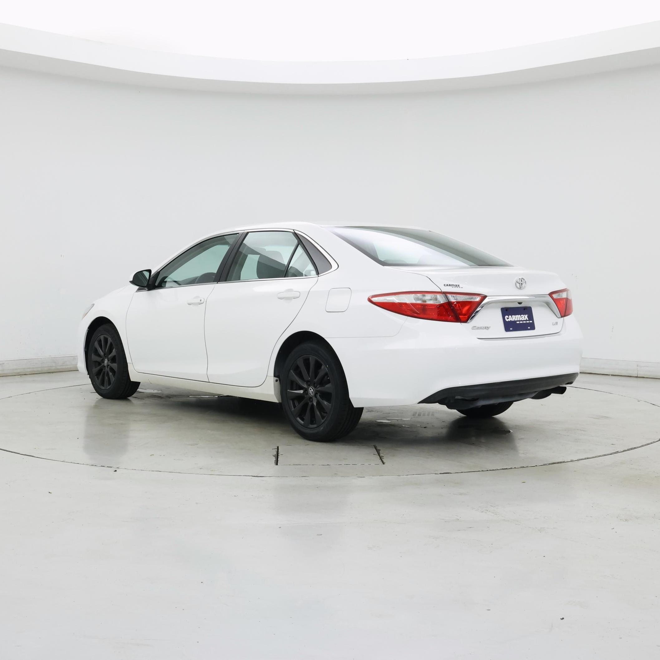 Thumbnail: 2015 Toyota Camry - 2