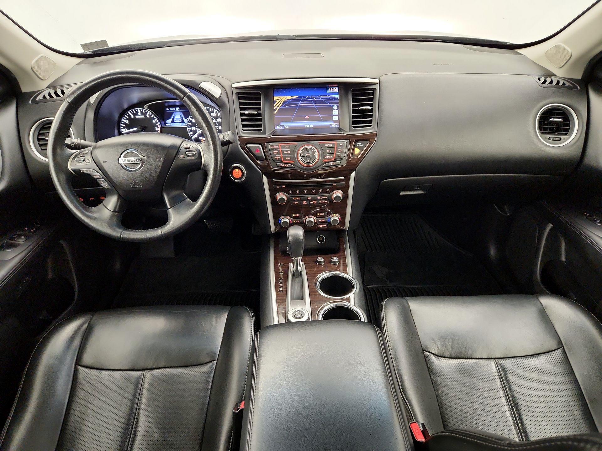 Thumbnail: 2016 Nissan Pathfinder - 9