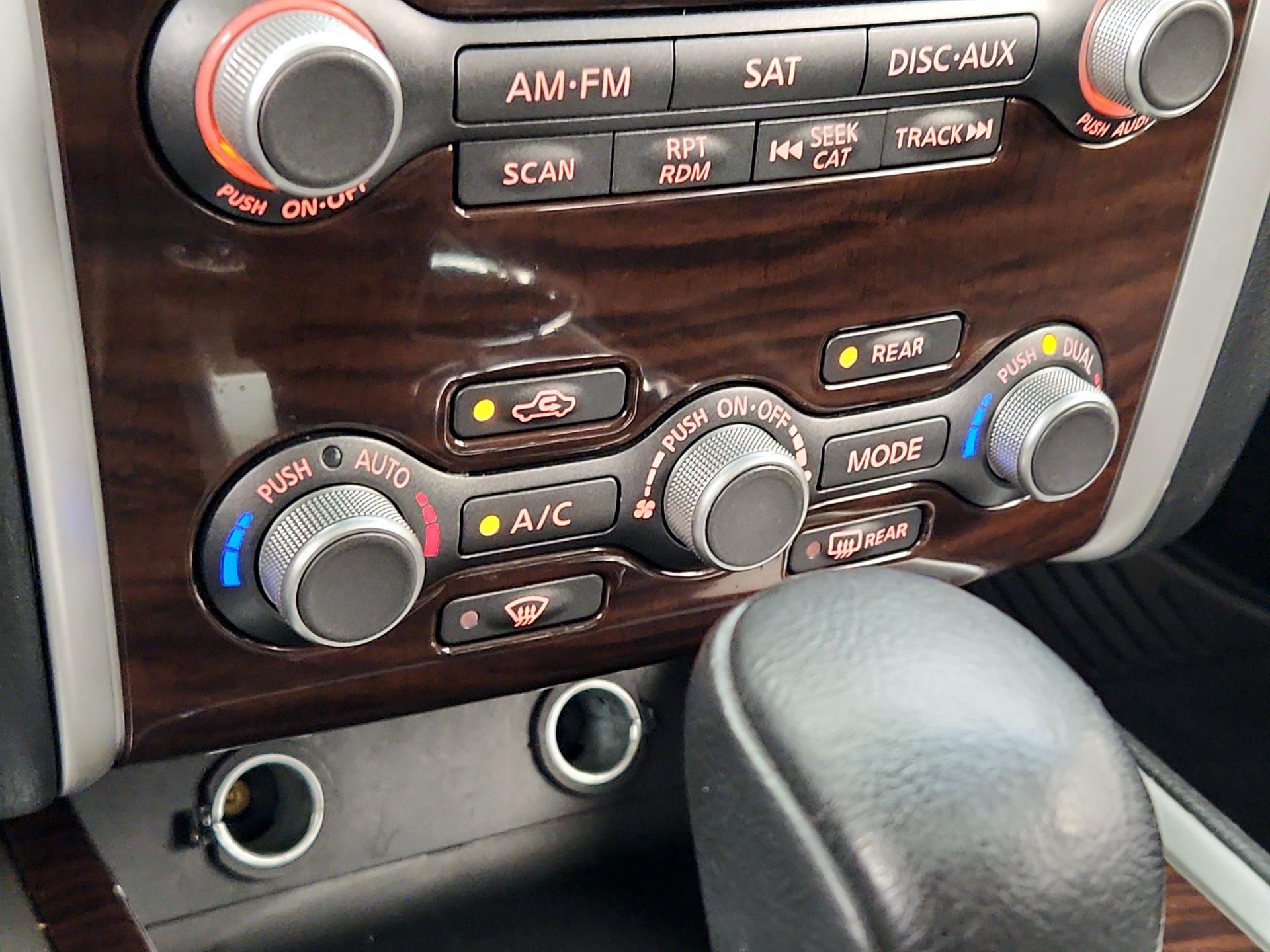 Thumbnail: 2016 Nissan Pathfinder - 17