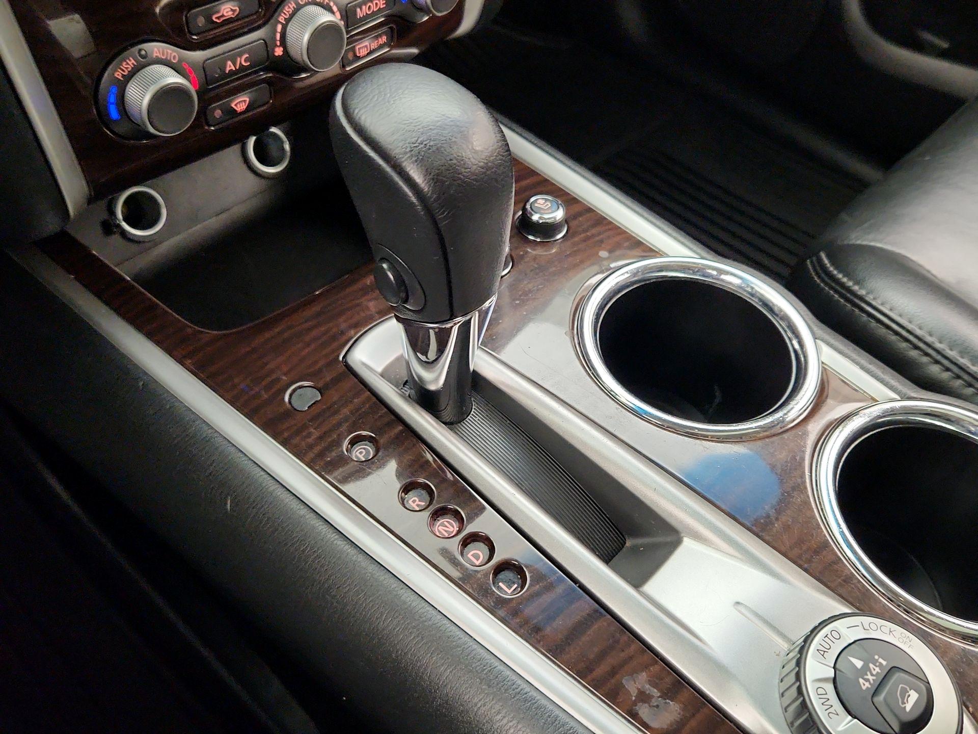 Thumbnail: 2016 Nissan Pathfinder - 18