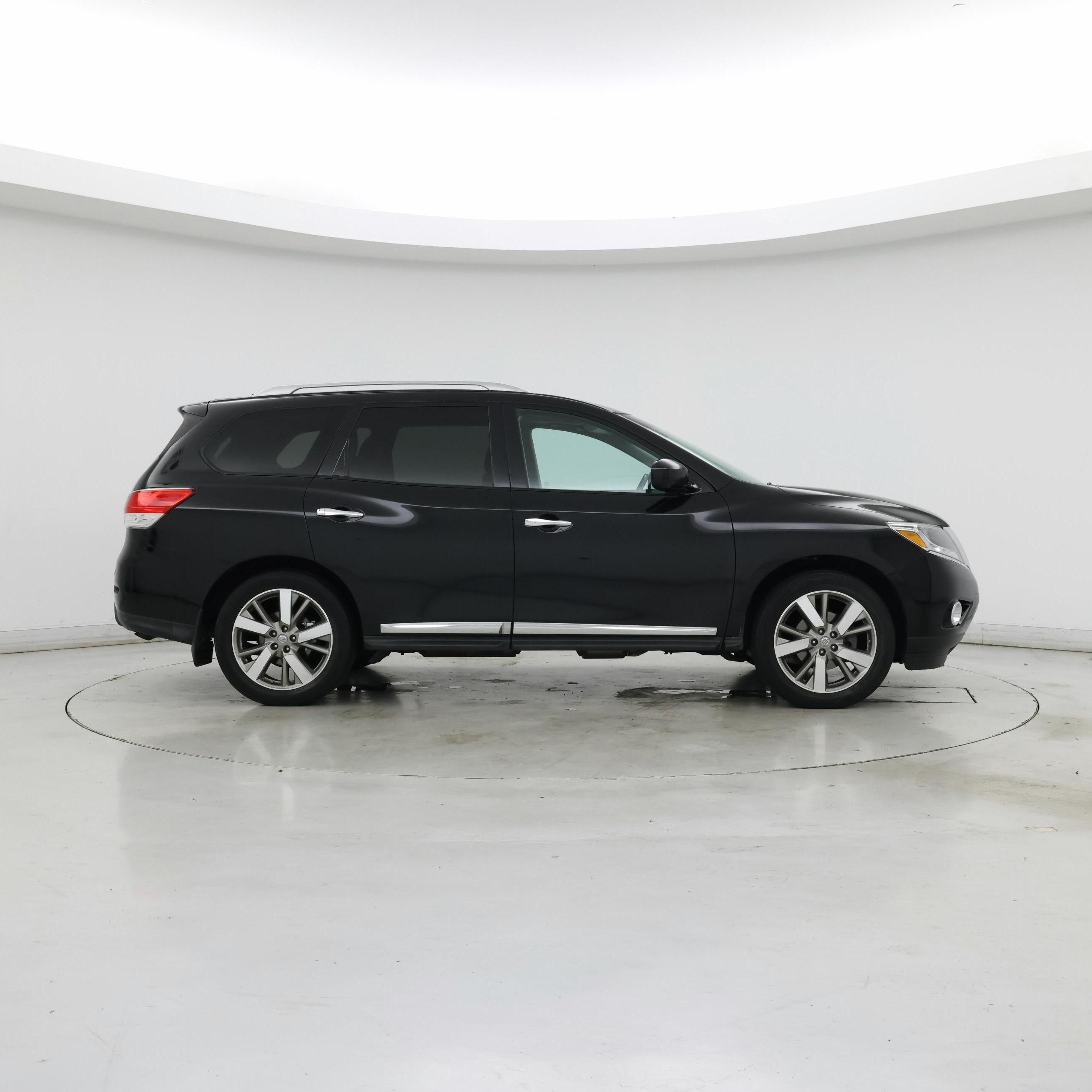 Thumbnail: 2016 Nissan Pathfinder - 7
