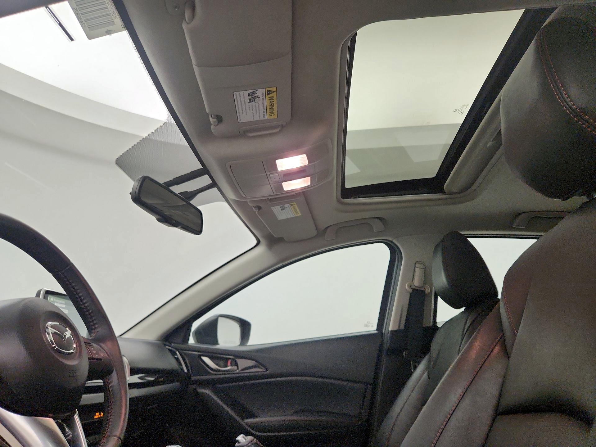 Thumbnail: 2016 Mazda Mazda3 - 19