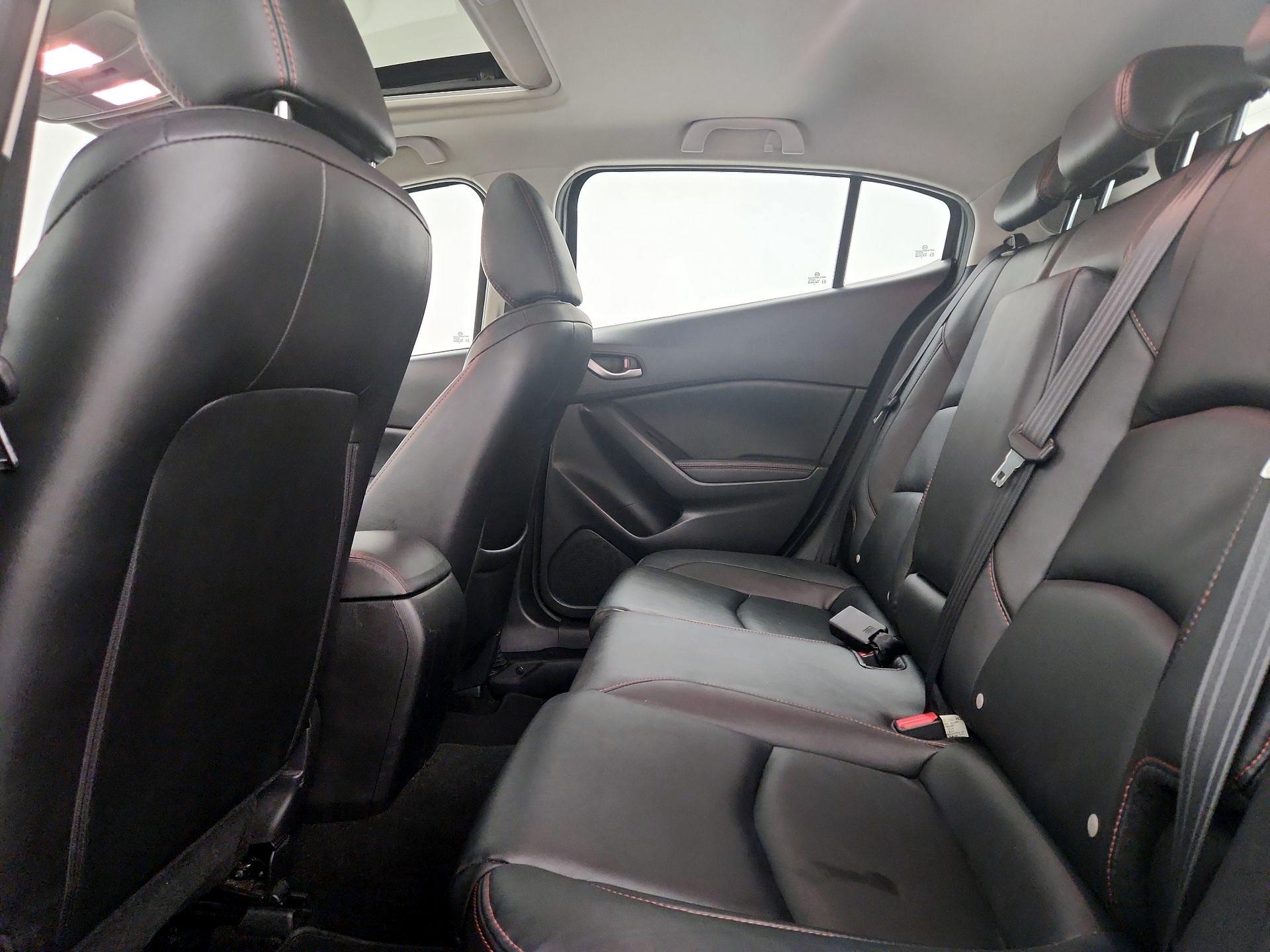 Thumbnail: 2016 Mazda Mazda3 - 20