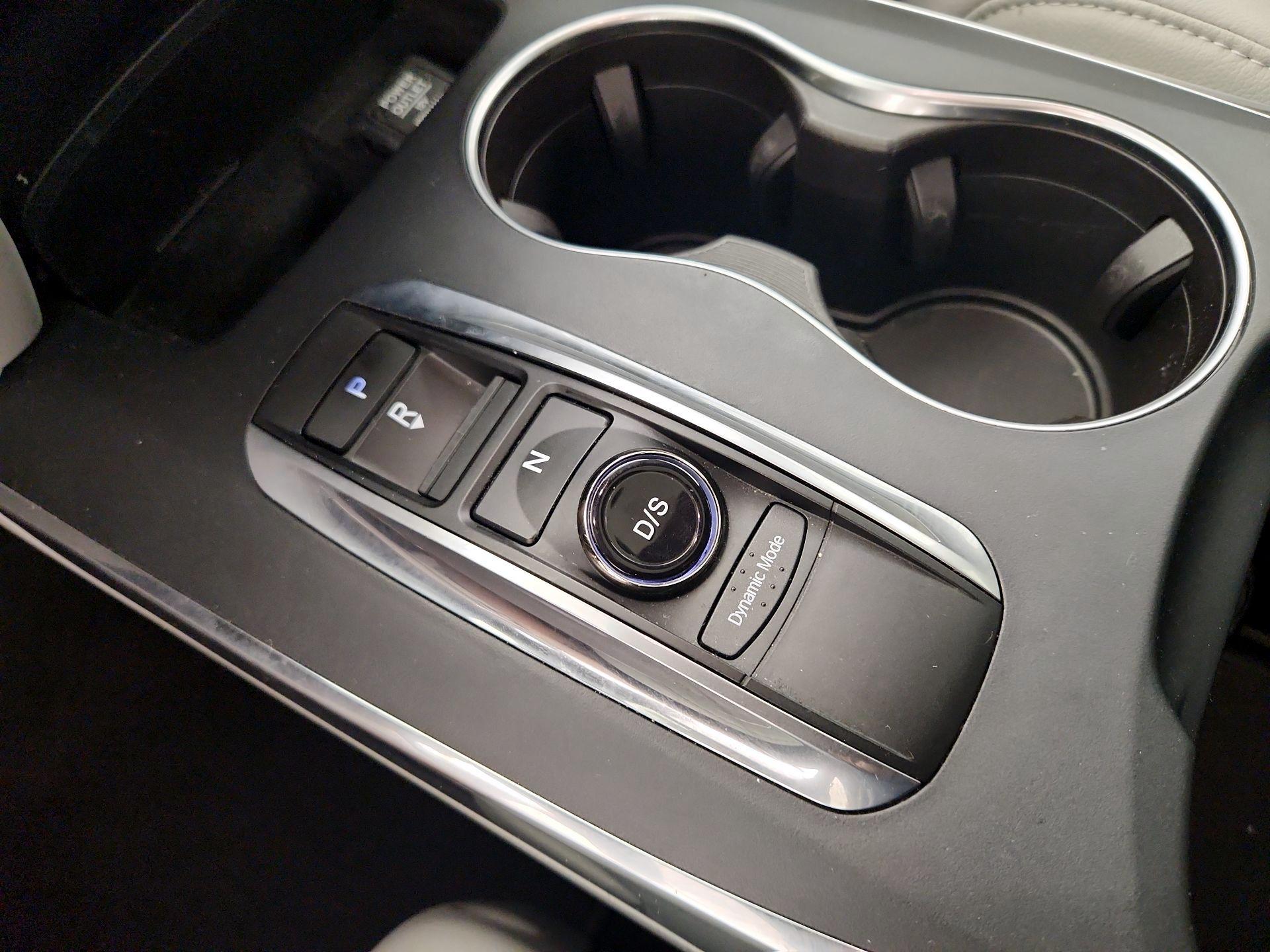 Thumbnail: 2017 Acura MDX - 16