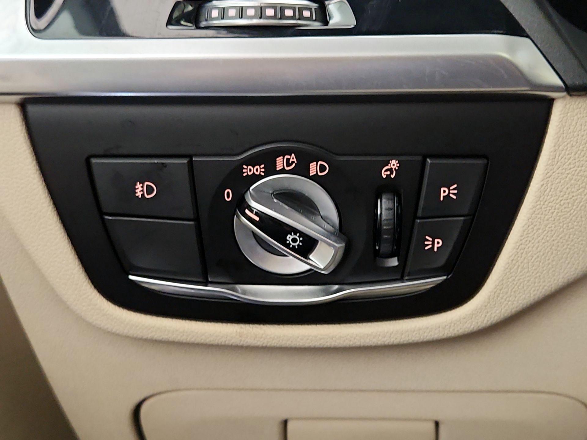 Thumbnail: 2021 BMW X3 - 13