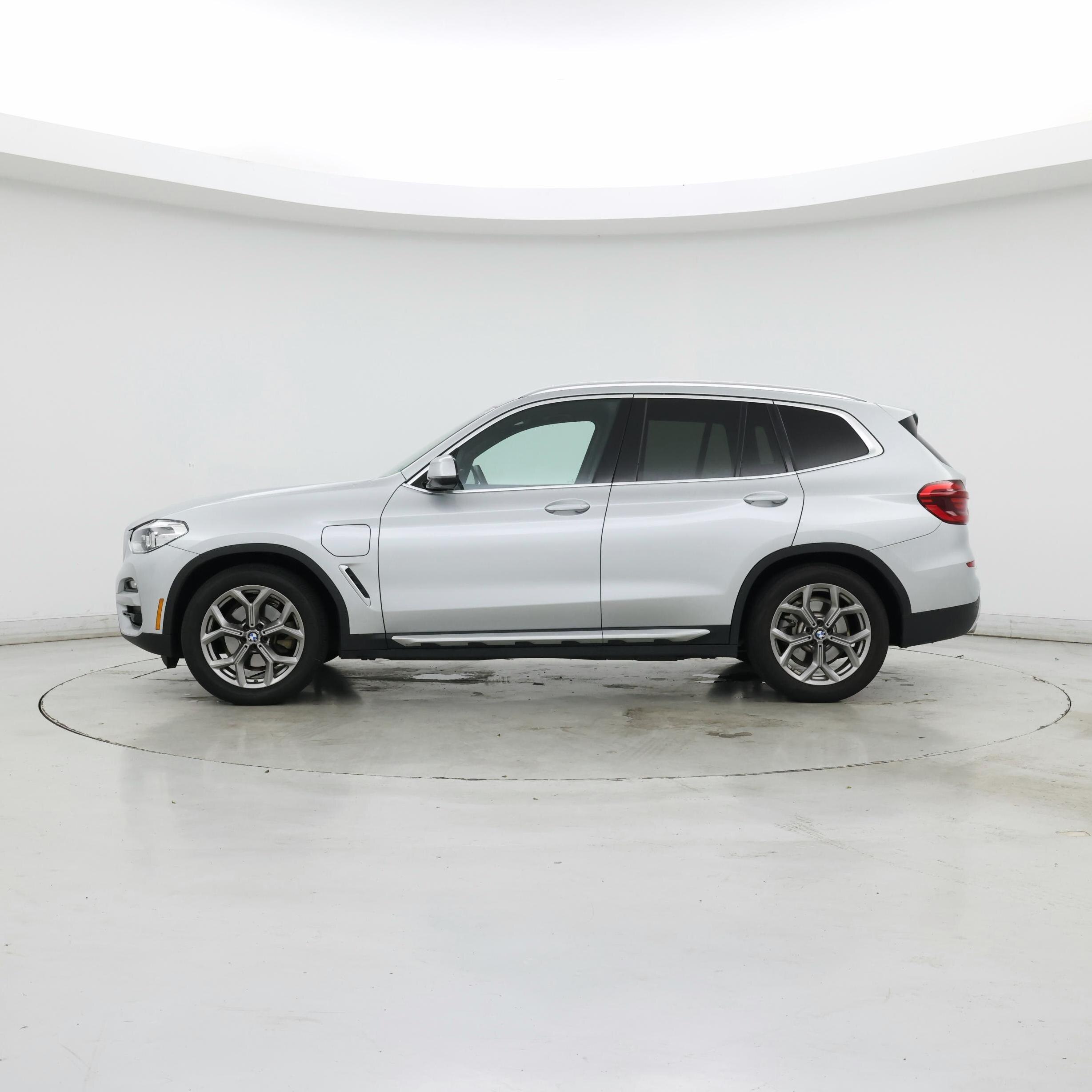 Thumbnail: 2021 BMW X3 - 3