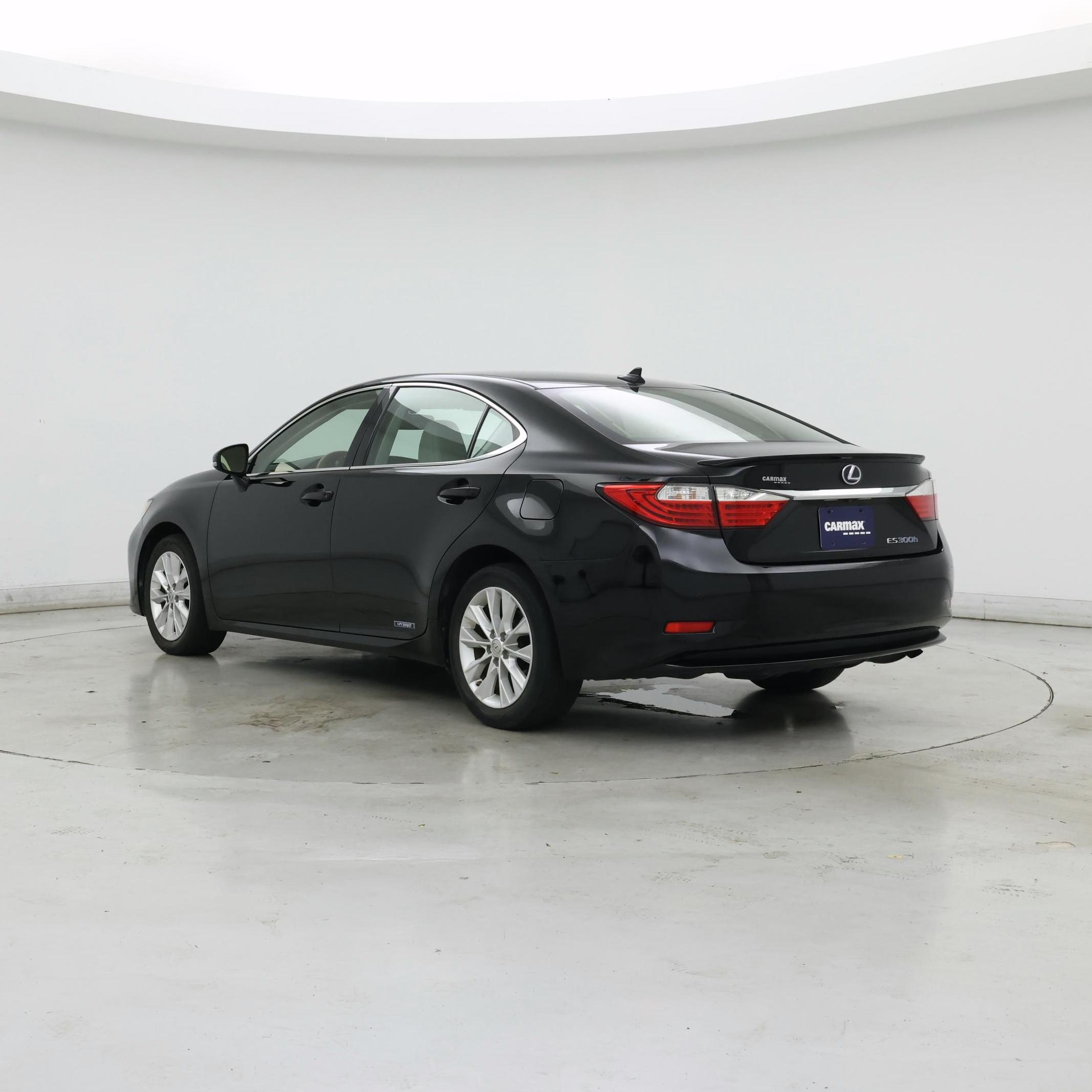 Thumbnail: 2013 Lexus ES - 2