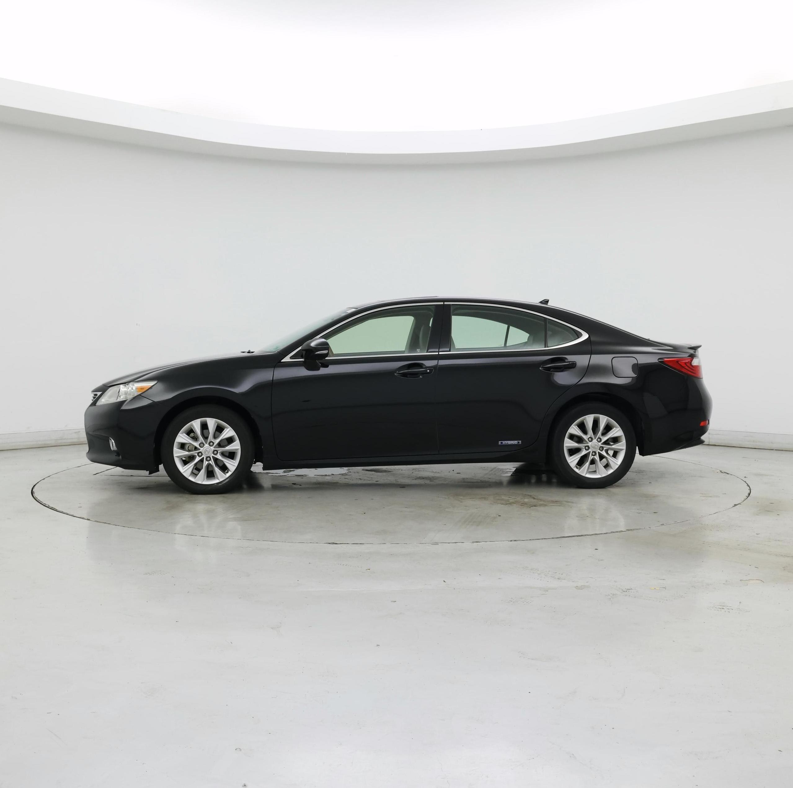 Thumbnail: 2013 Lexus ES - 3
