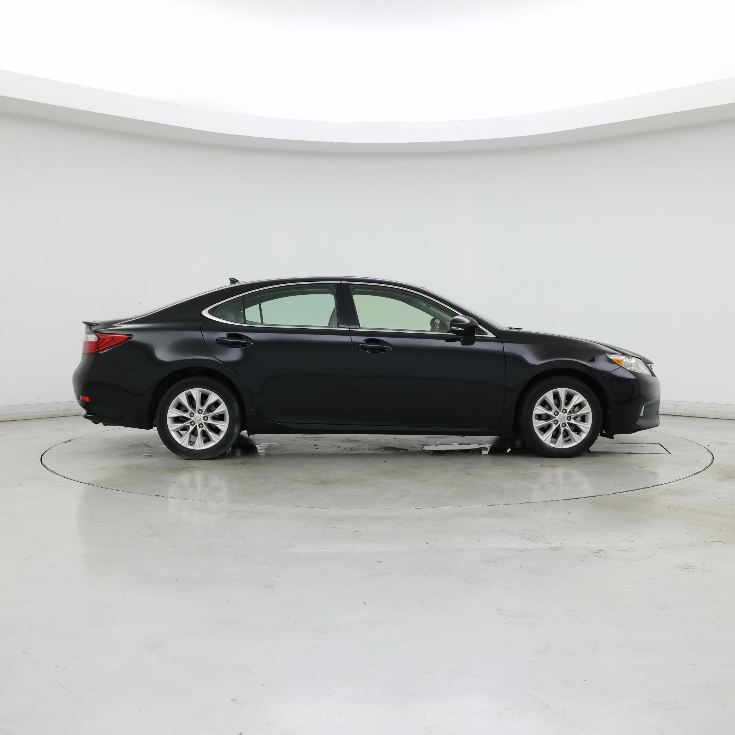Thumbnail: 2013 Lexus ES - 7
