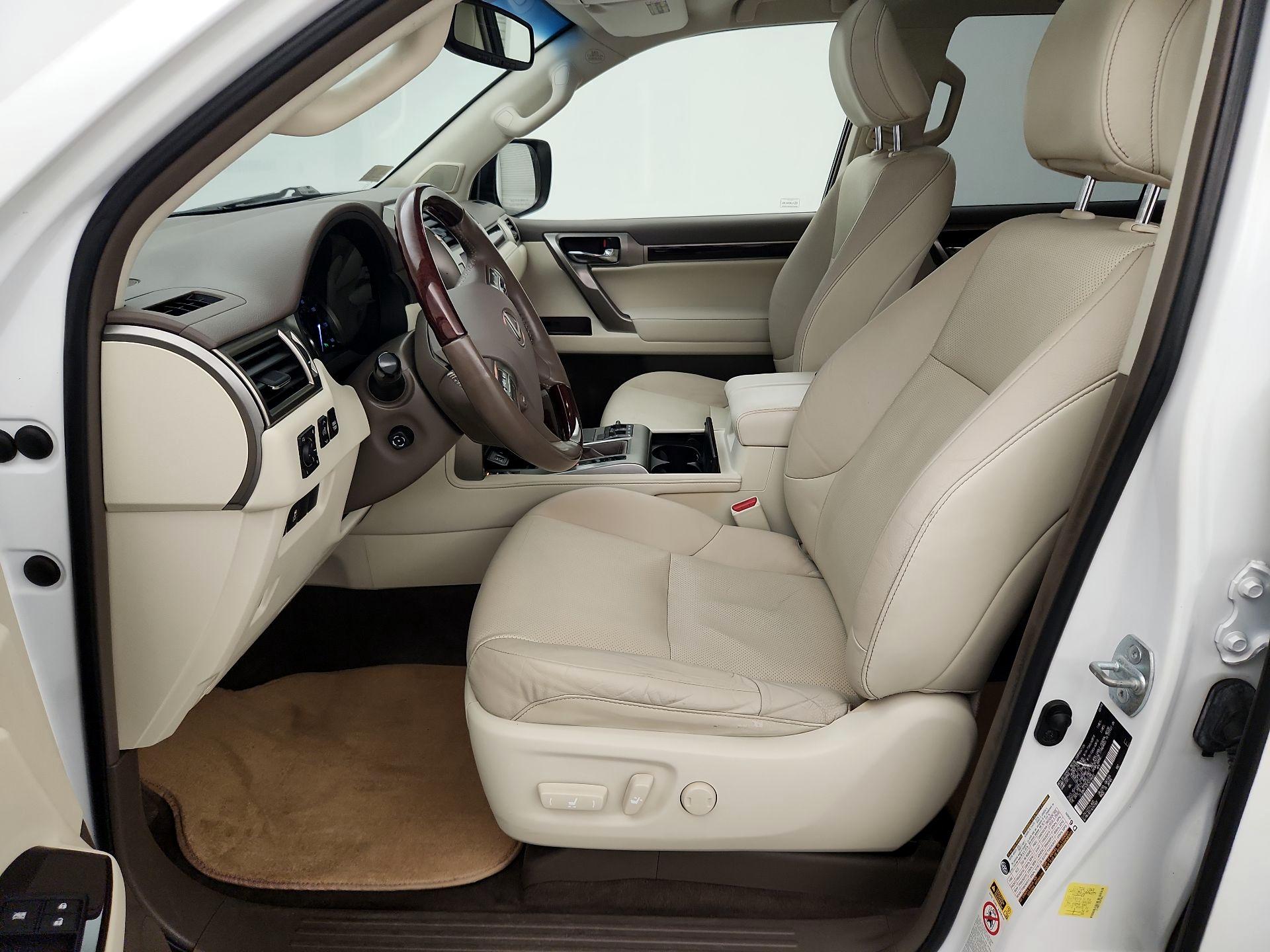 Thumbnail: 2014 Lexus GX - 11